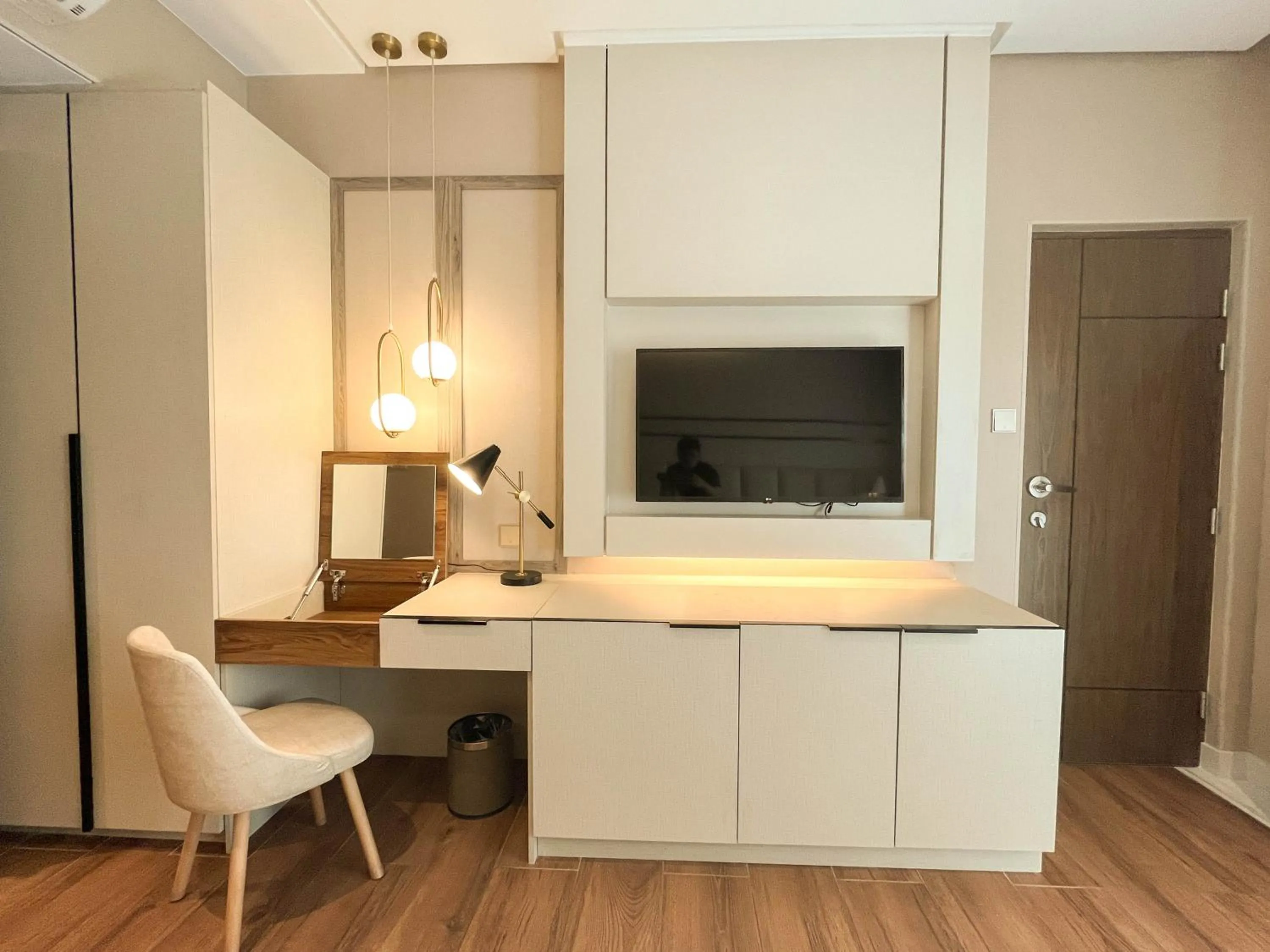 The Lake Hotel Tagaytay