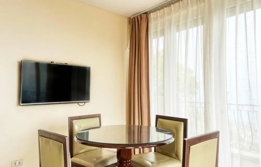 The Lake Hotel Tagaytay