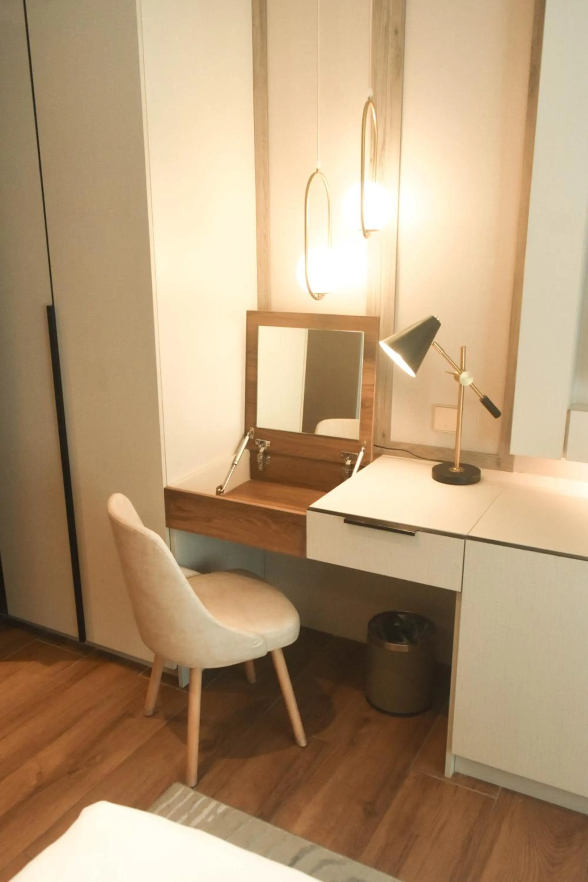 The Lake Hotel Tagaytay