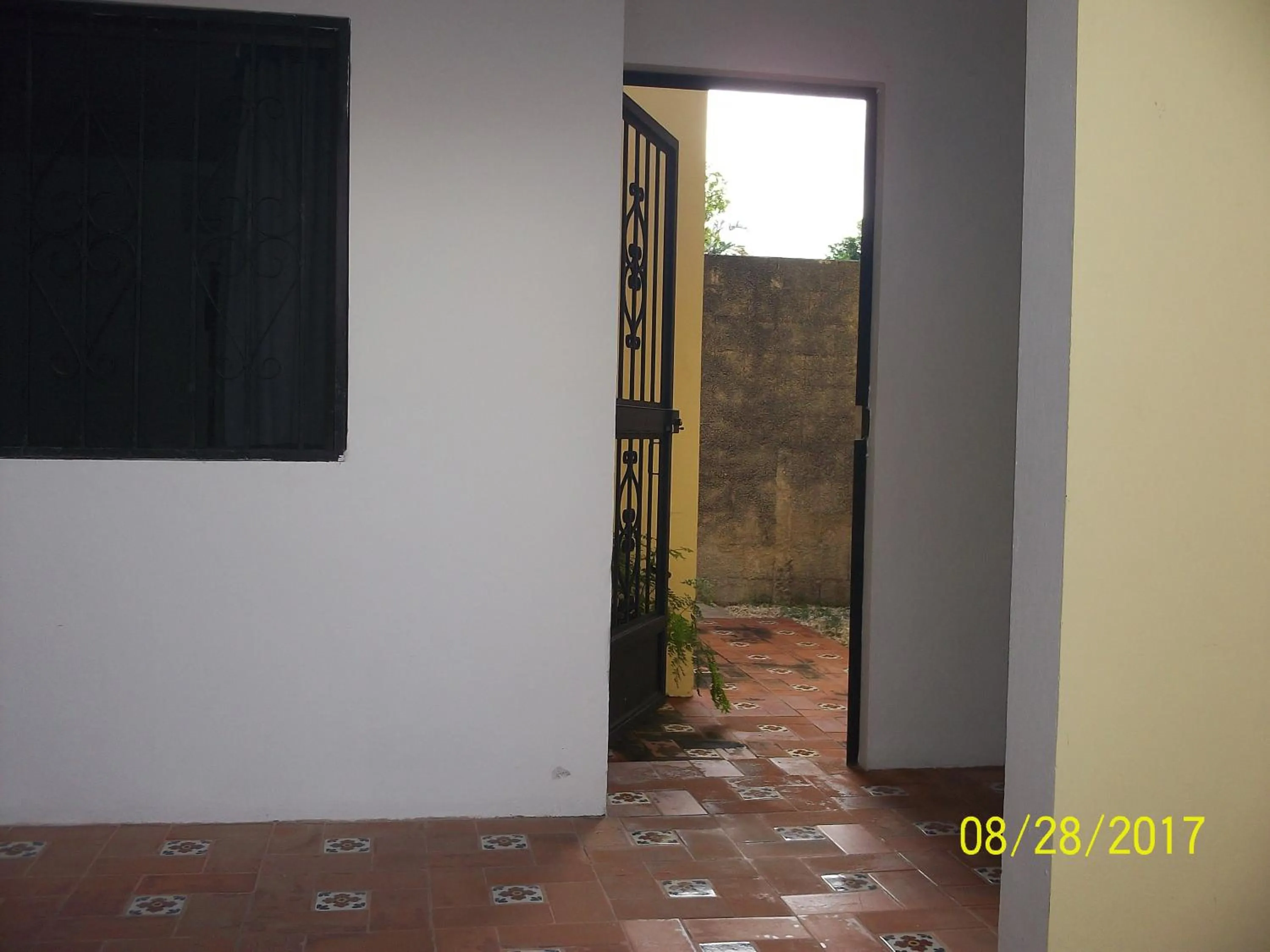 Property building in La Casa del Chac