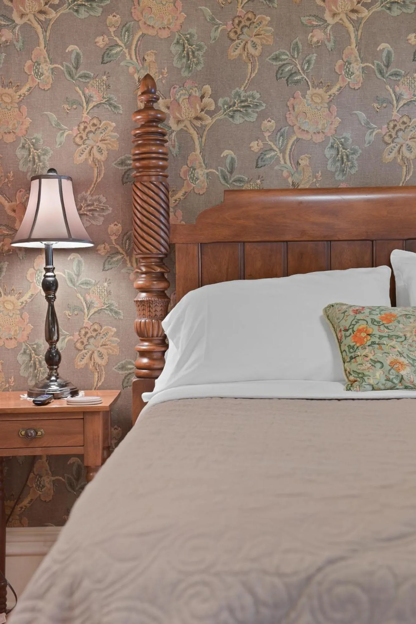 Bed in The Foxglove Inn