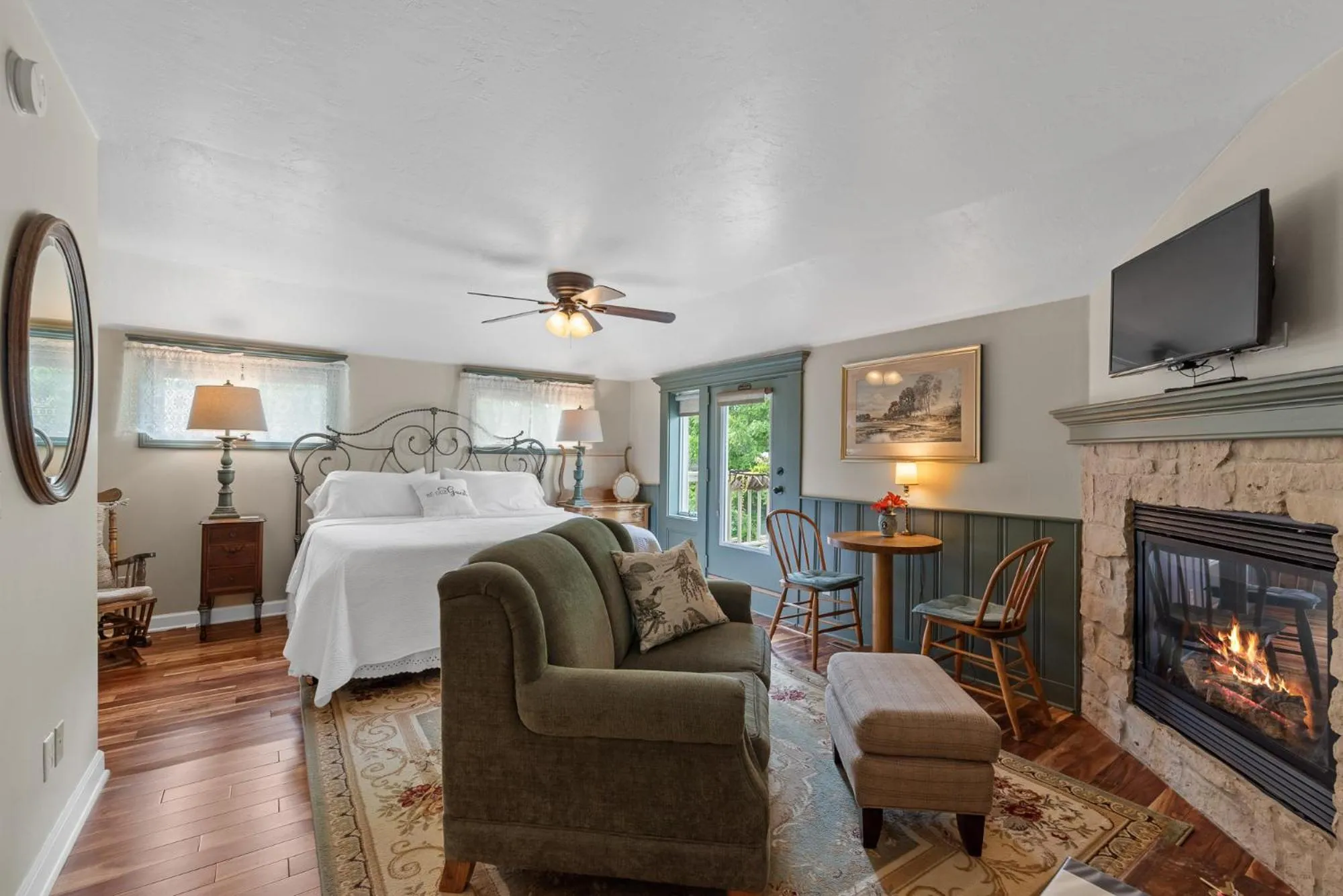 Bed in The Foxglove Inn