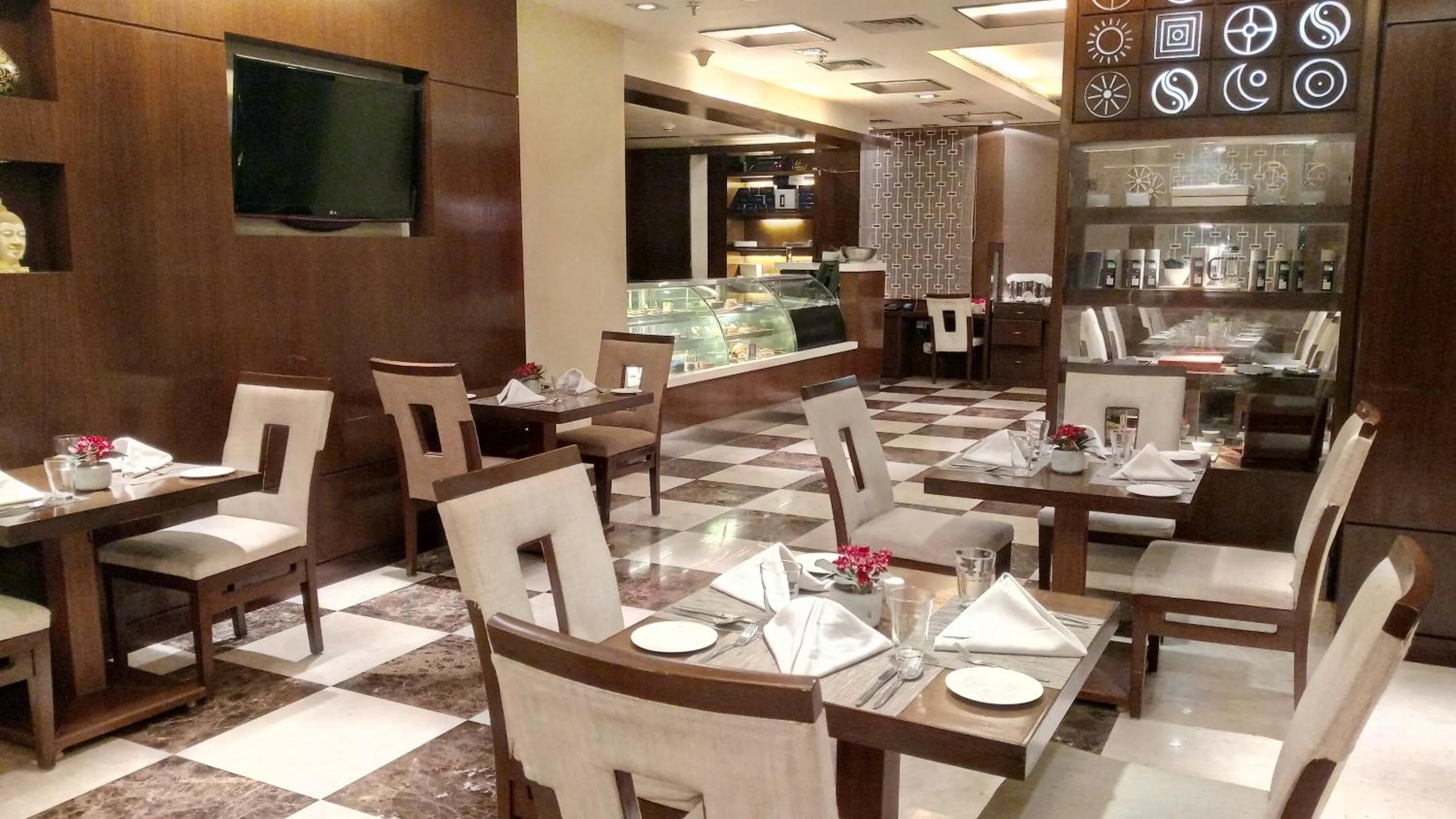 Restaurant/places to eat in Fortune Park Lake City, Thane - Member ITC Hotels' Group