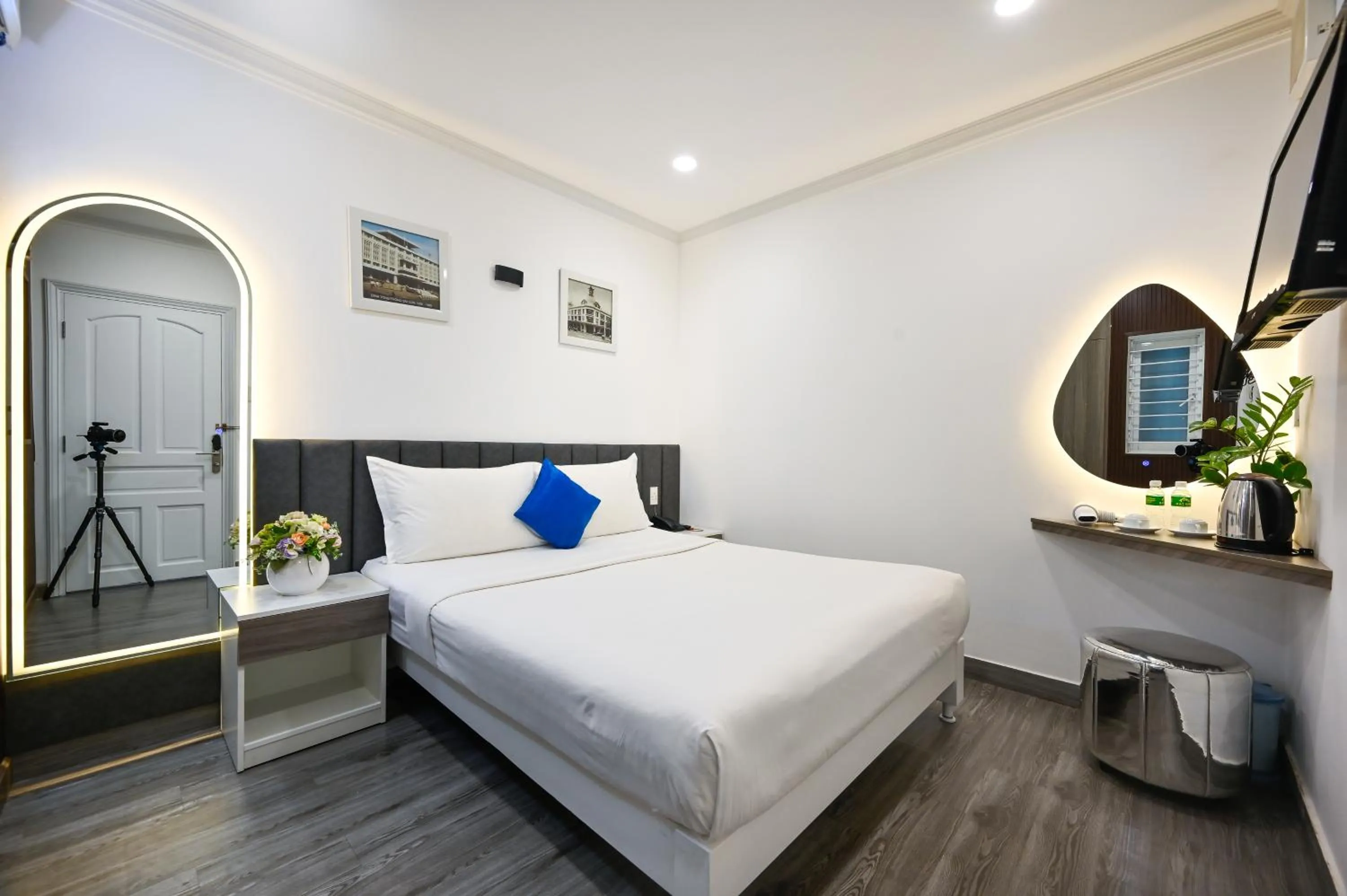 Photo of the whole room, Bed in Ruby Saigon Hotel - Ben Thanh