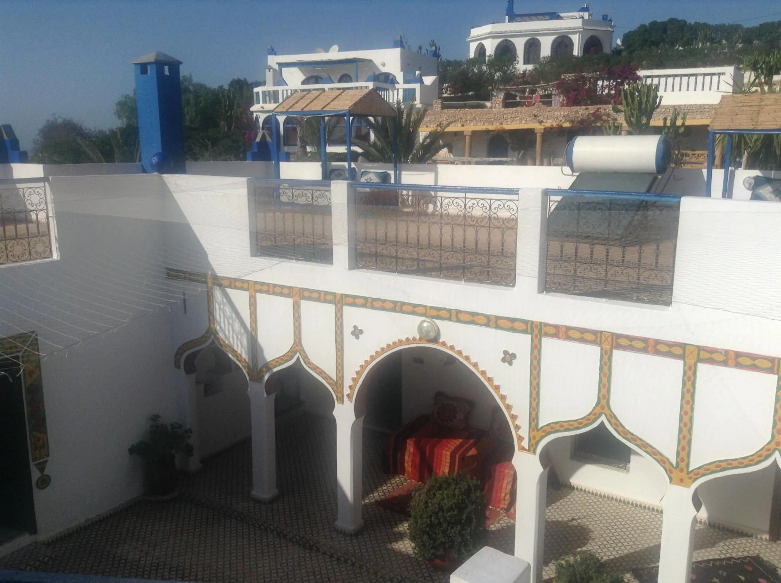 Decorative detail in L'Air De La Mer