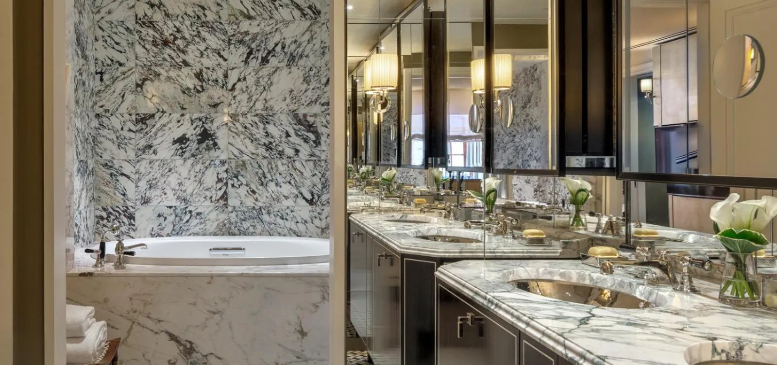 Bathroom in The Carlyle, A Rosewood Hotel