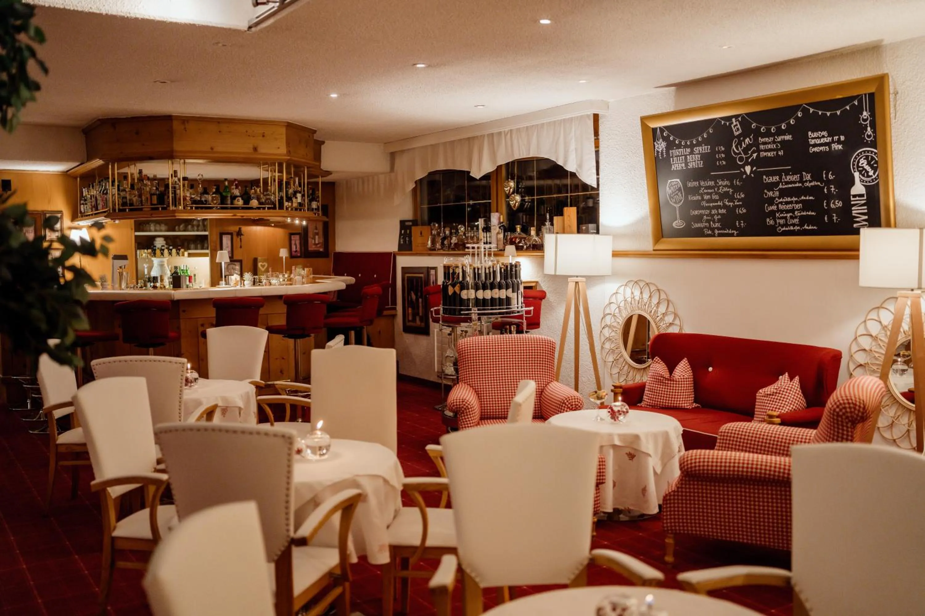 Lounge or bar in Hotel Pfeifer