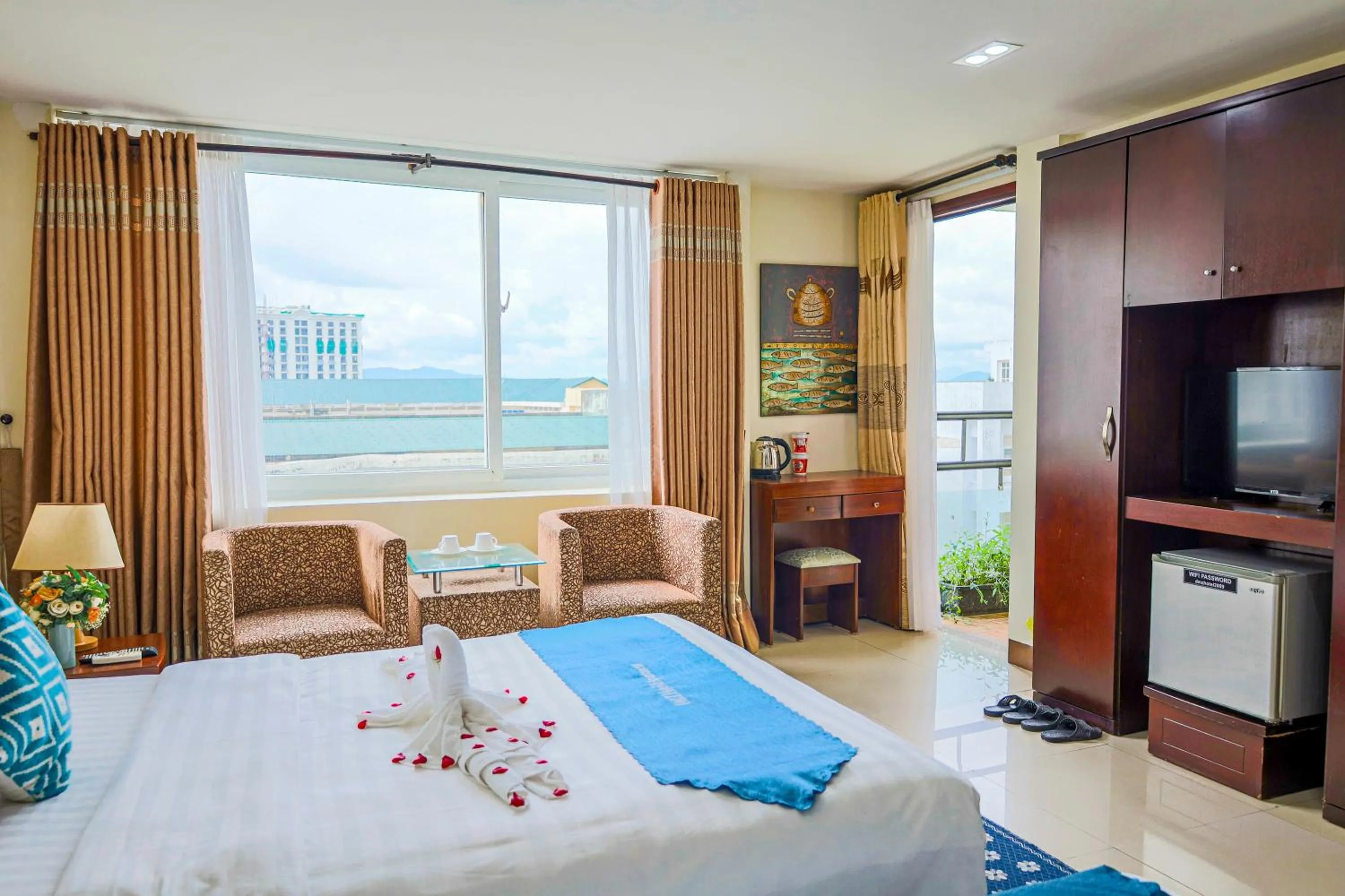 Bedroom, Bed in DMZ Hotel