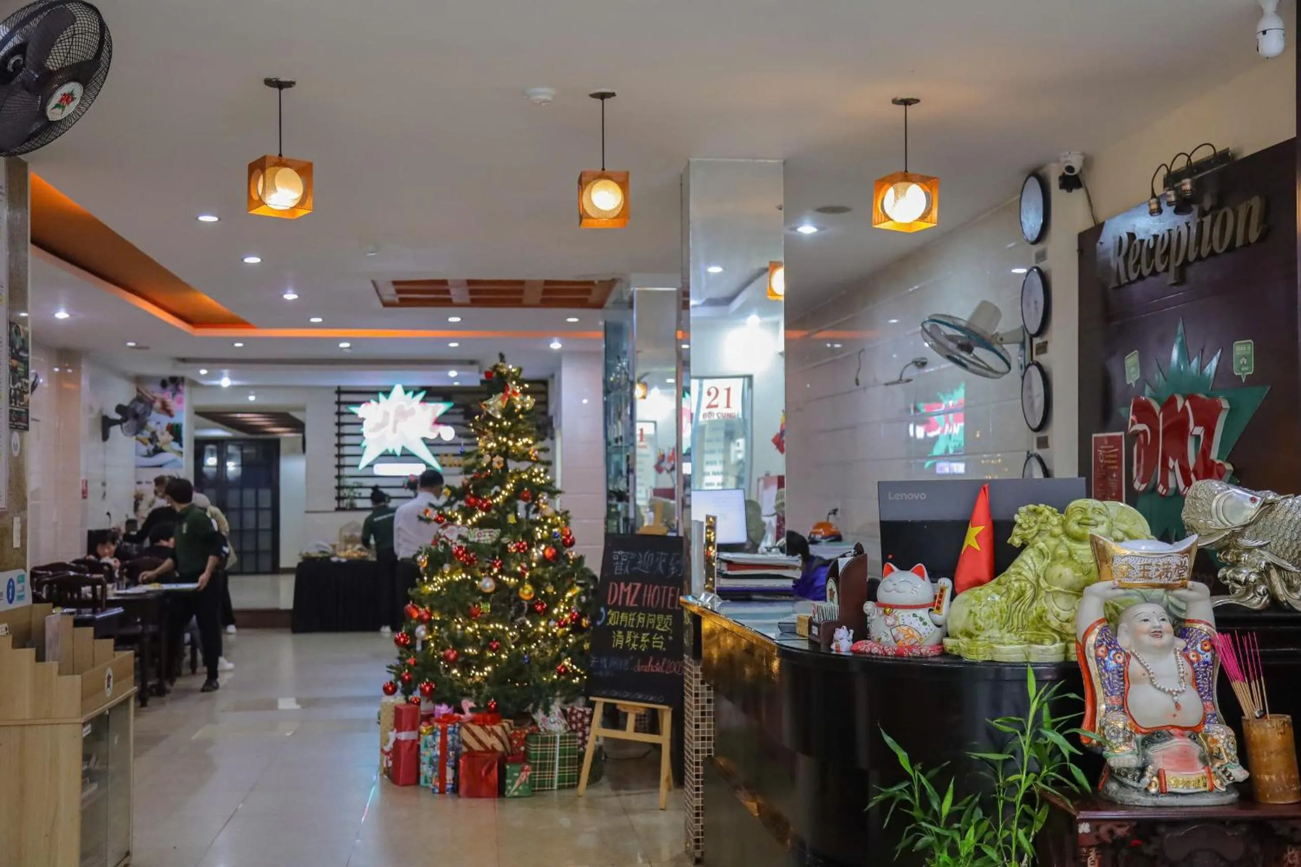 Communal lounge/ TV room in DMZ Hotel