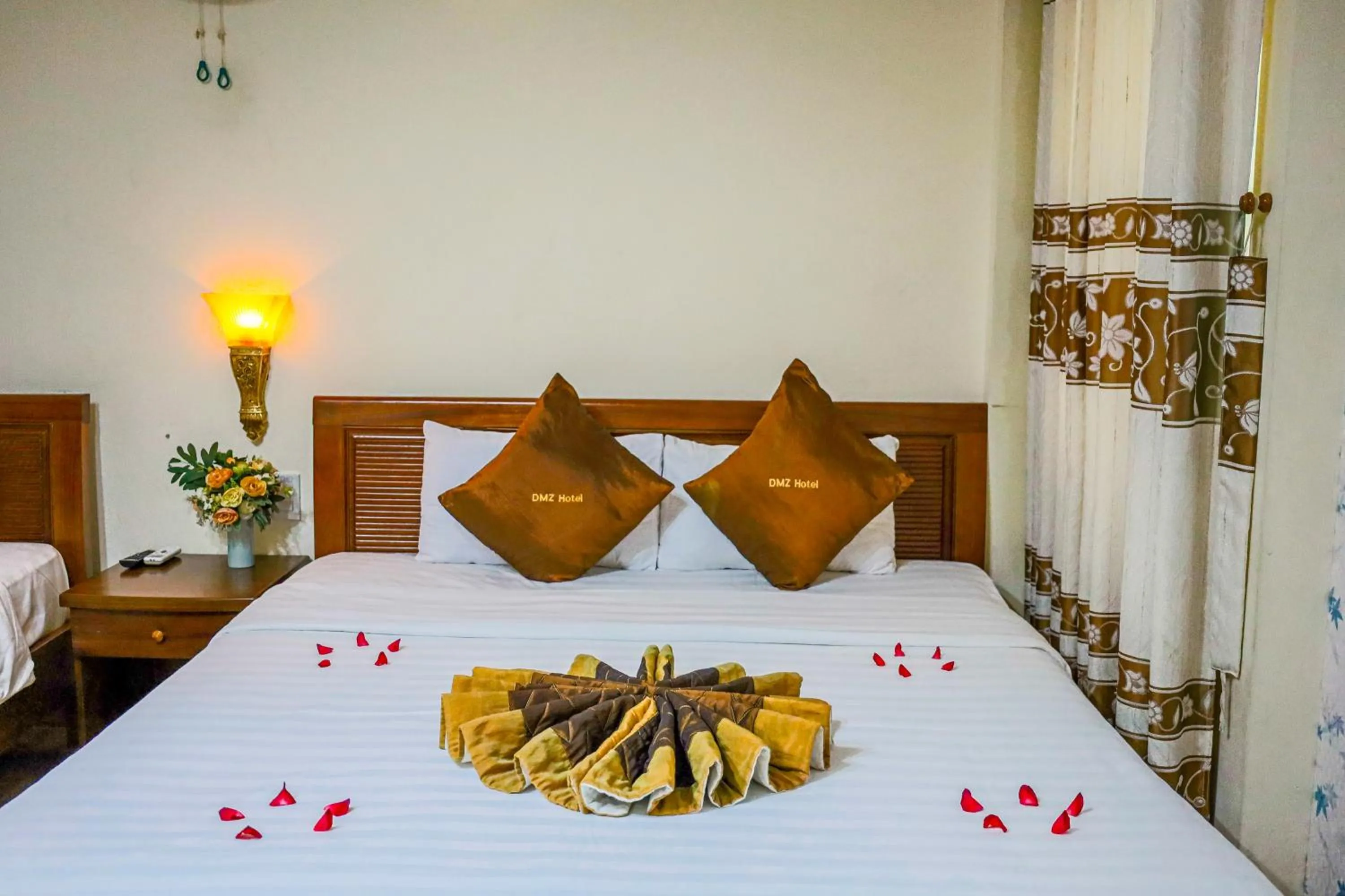 Bedroom, Bed in DMZ Hotel