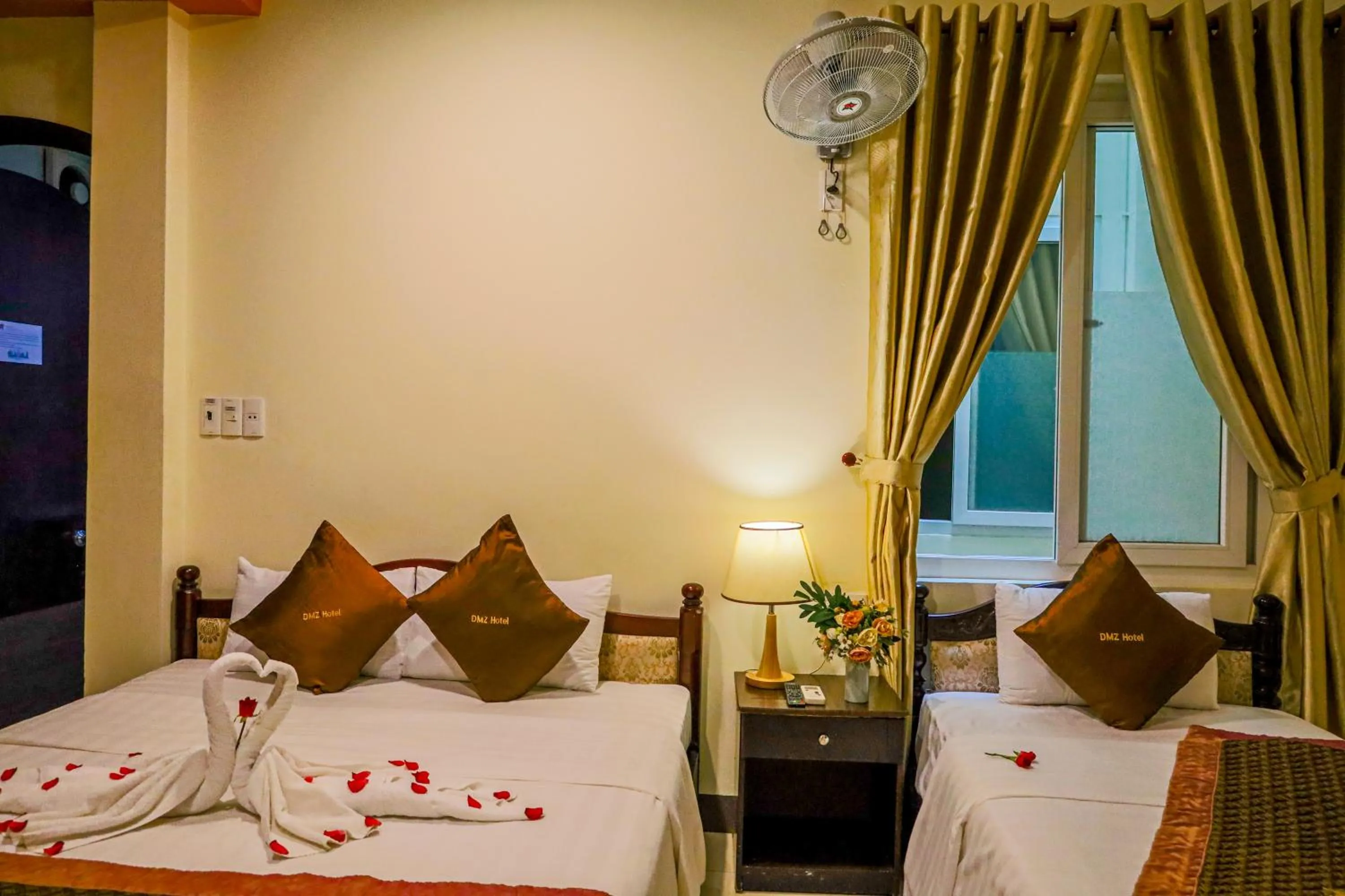 Bedroom, Bed in DMZ Hotel