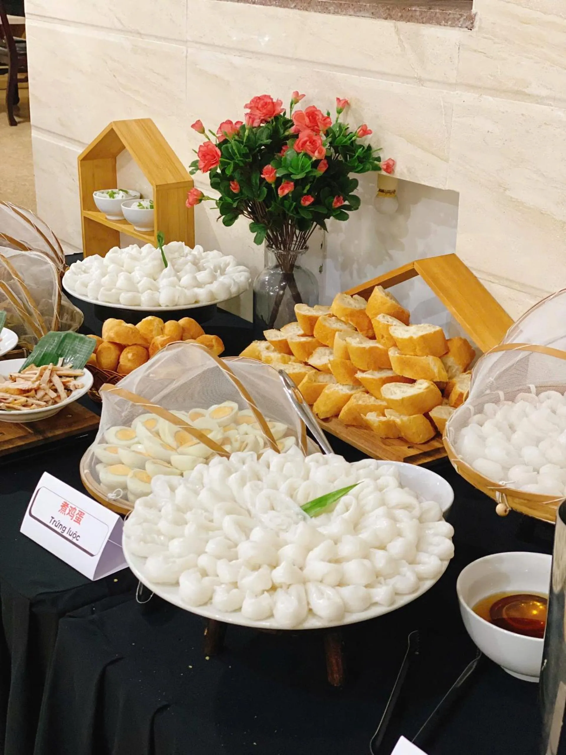 Food and drinks in DMZ Hotel