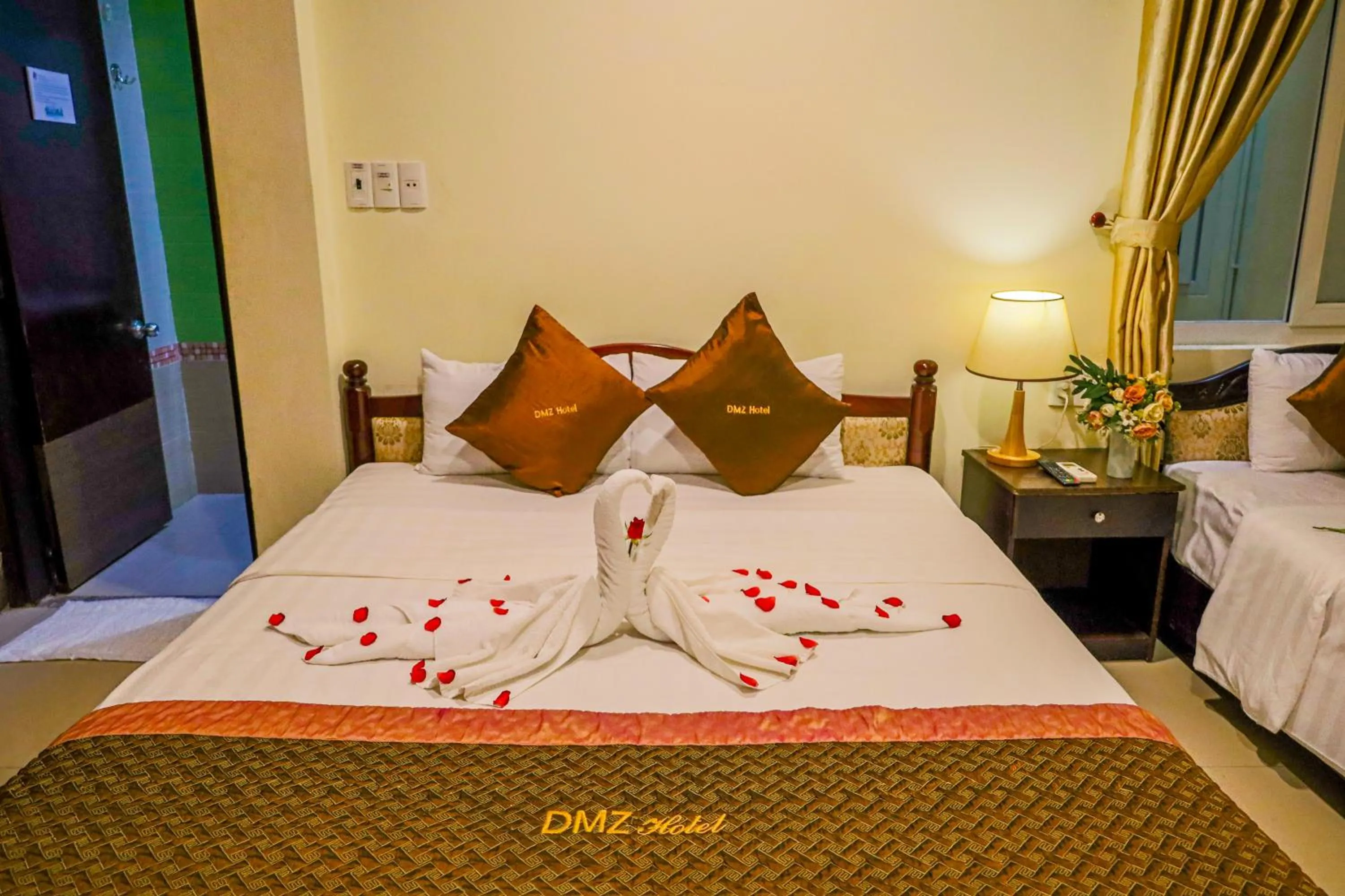 Bedroom, Bed in DMZ Hotel