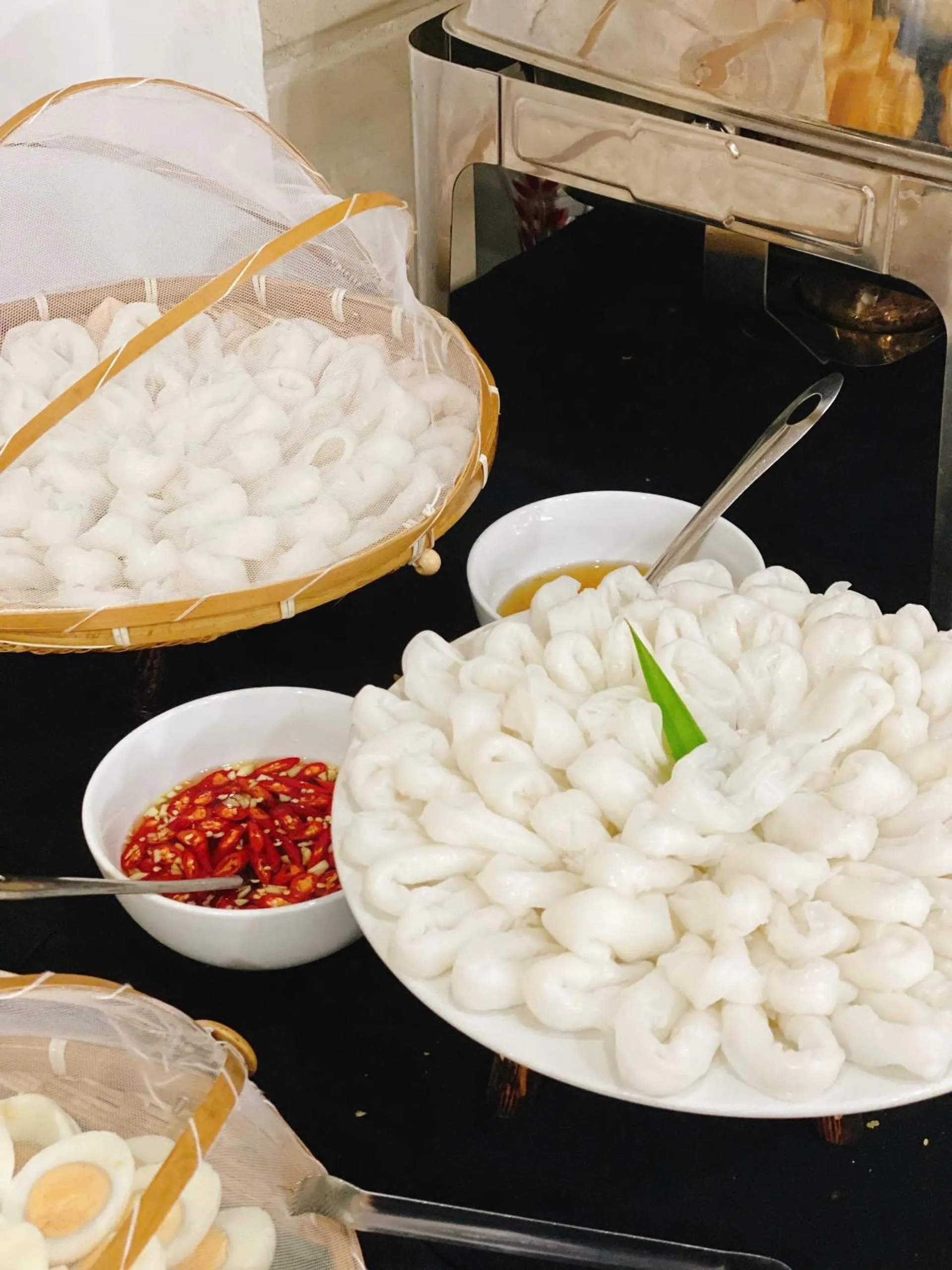 Food and drinks in DMZ Hotel