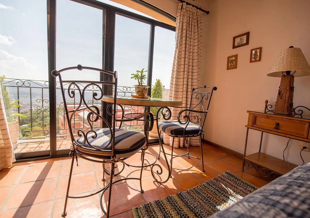 Patio in Casa Estrella de la Valenciana Hotel Boutique