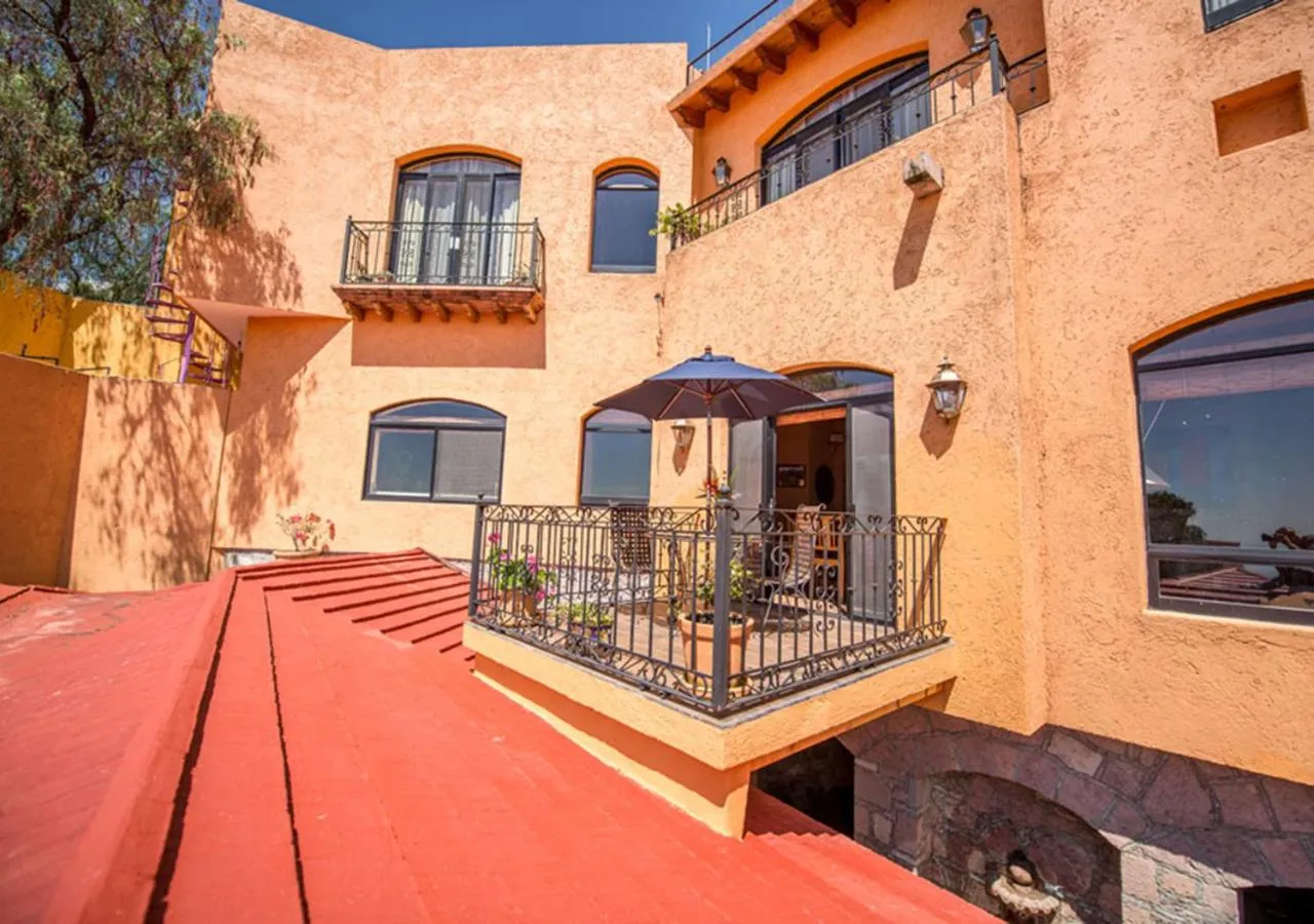 Balcony/Terrace in Casa Estrella de la Valenciana Hotel Boutique