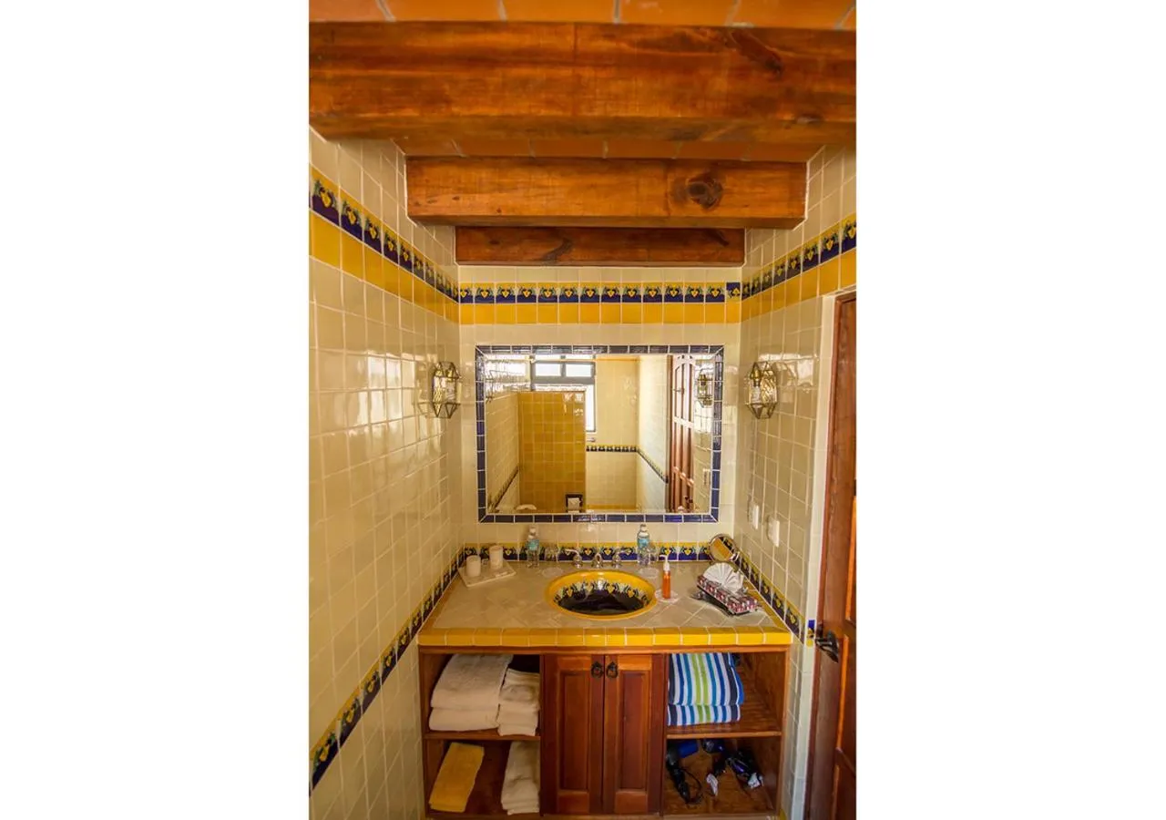 Bathroom in Casa Estrella de la Valenciana Hotel Boutique