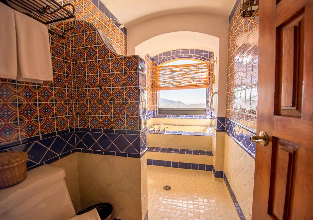 Bathroom in Casa Estrella de la Valenciana Hotel Boutique