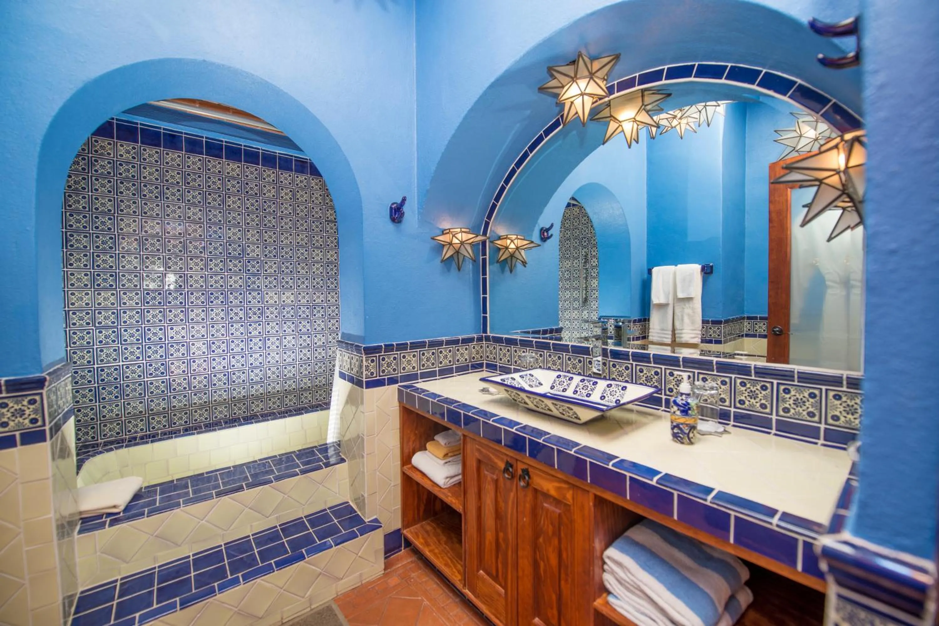 Bathroom in Casa Estrella de la Valenciana Hotel Boutique