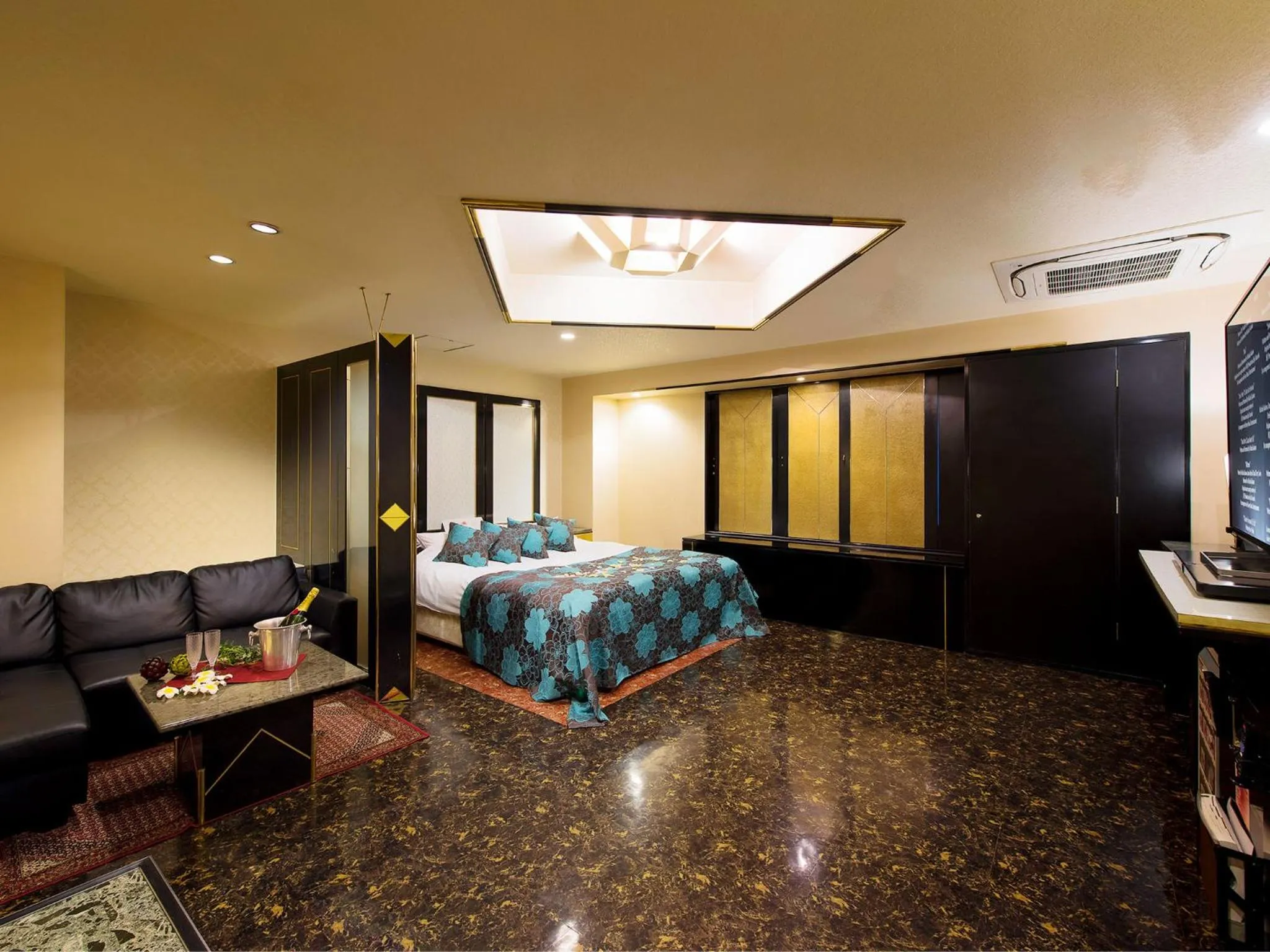 Bed in Restay Tina Grace (Adult Only)