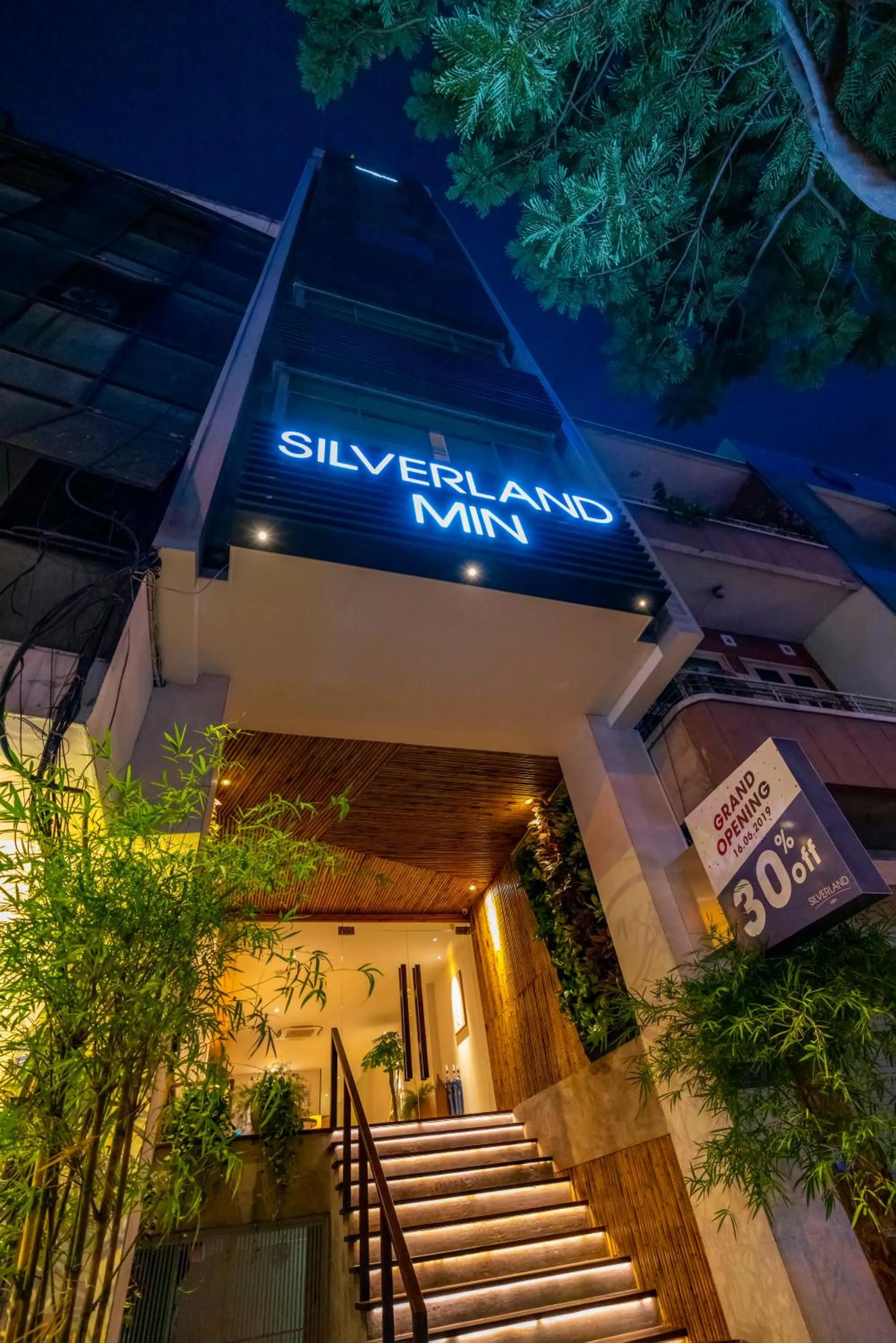 Property building in Silverland Min Hotel