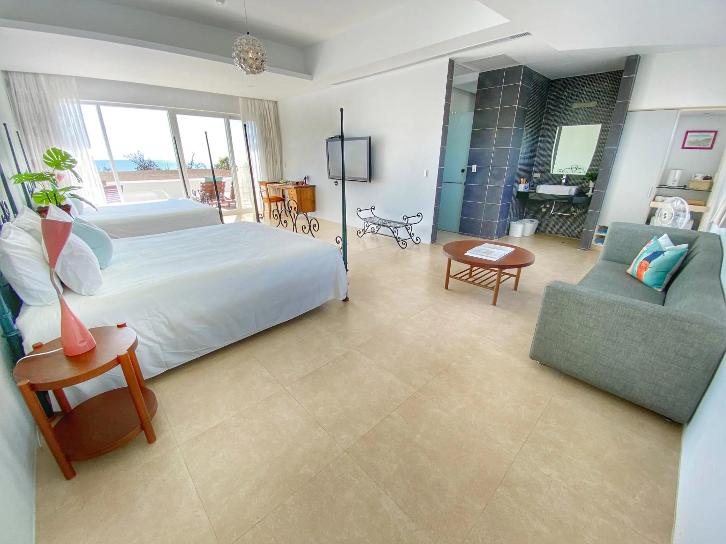 Bed in Kenting Ocean Paradise Resort
