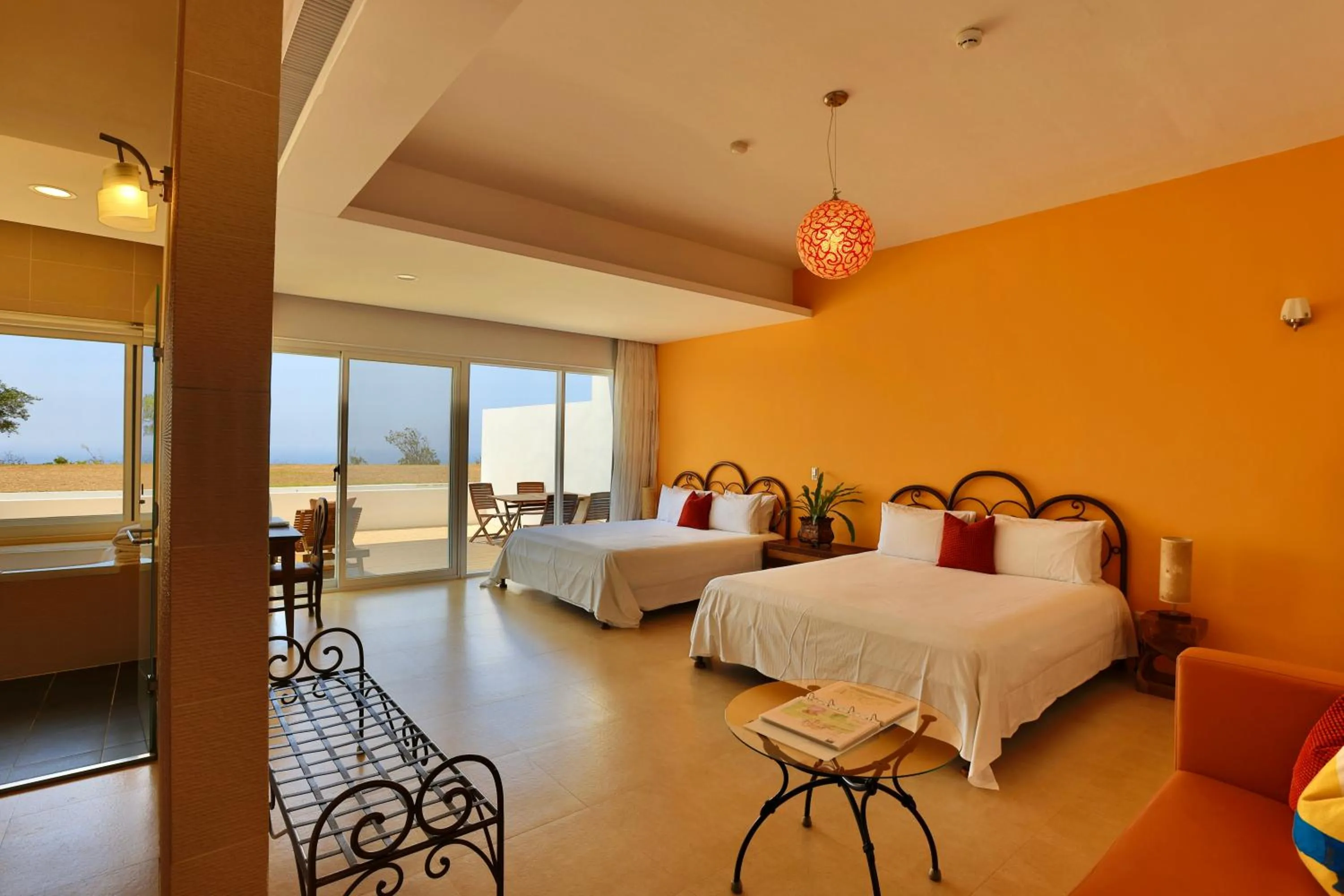 Patio, Bed in Kenting Ocean Paradise Resort