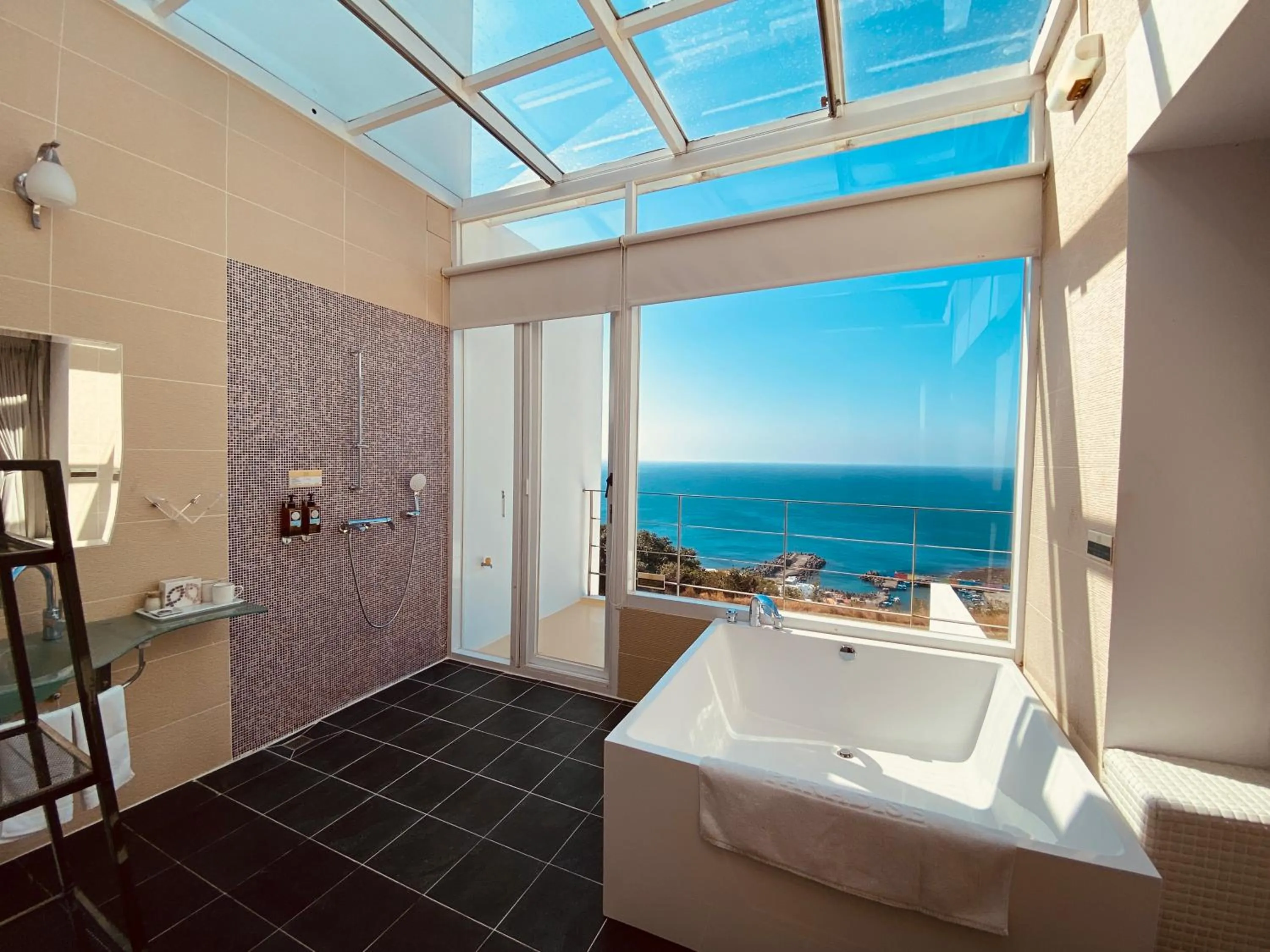 Bed in Kenting Ocean Paradise Resort