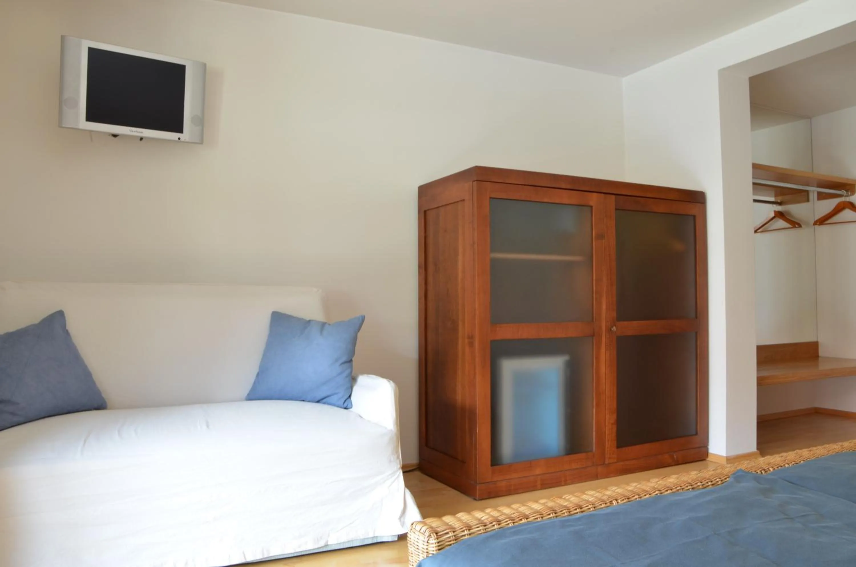 Seating area, Bed in Nebelhorn Relaxhotel