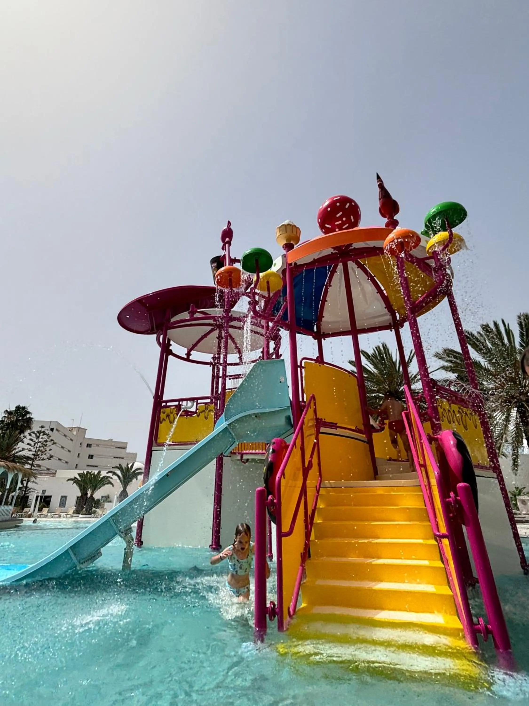 Swimming pool in Golden Tulip Président Hammamet