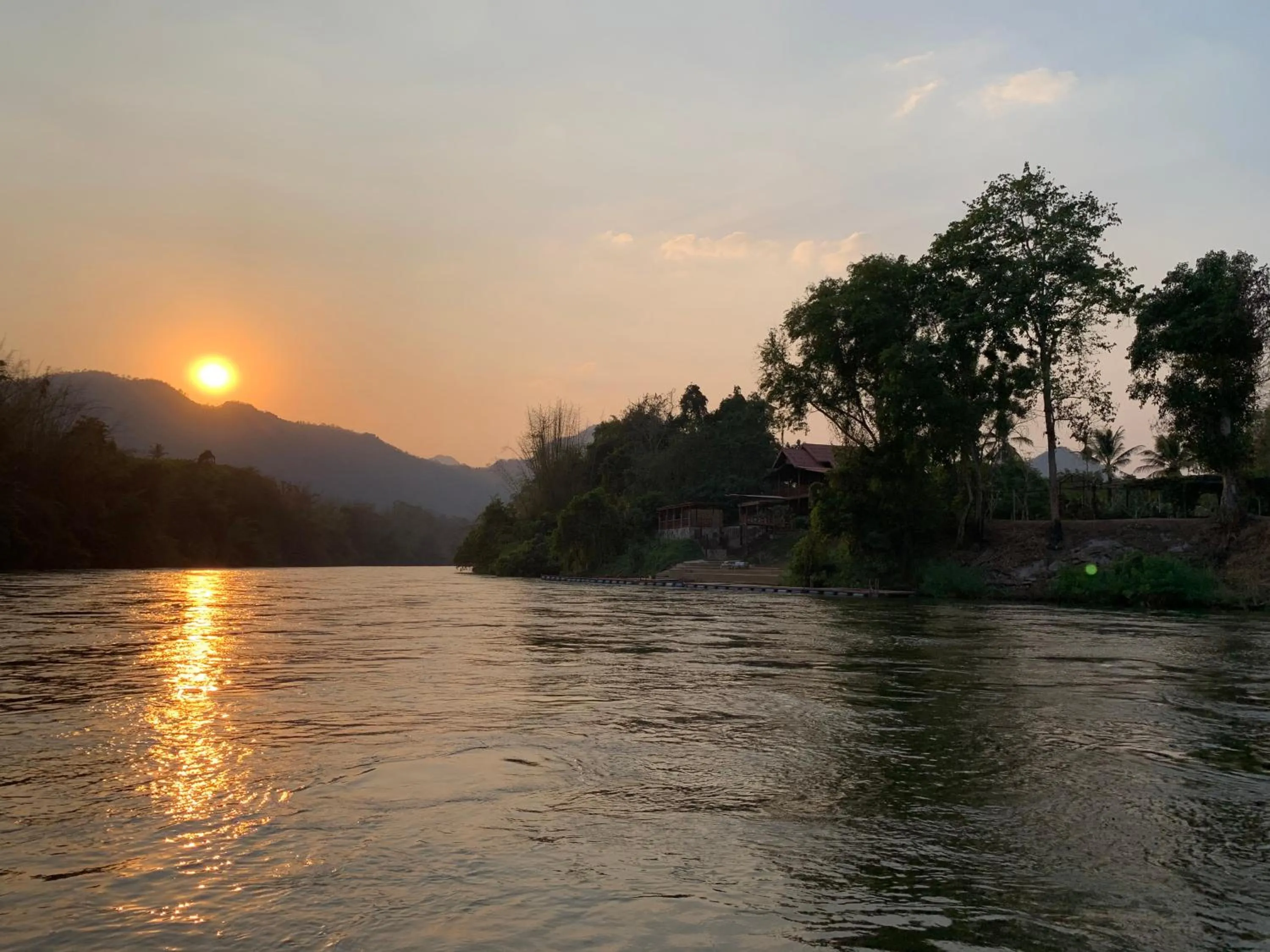 BaanRai KhunYa บ้านไร่คุณย่า