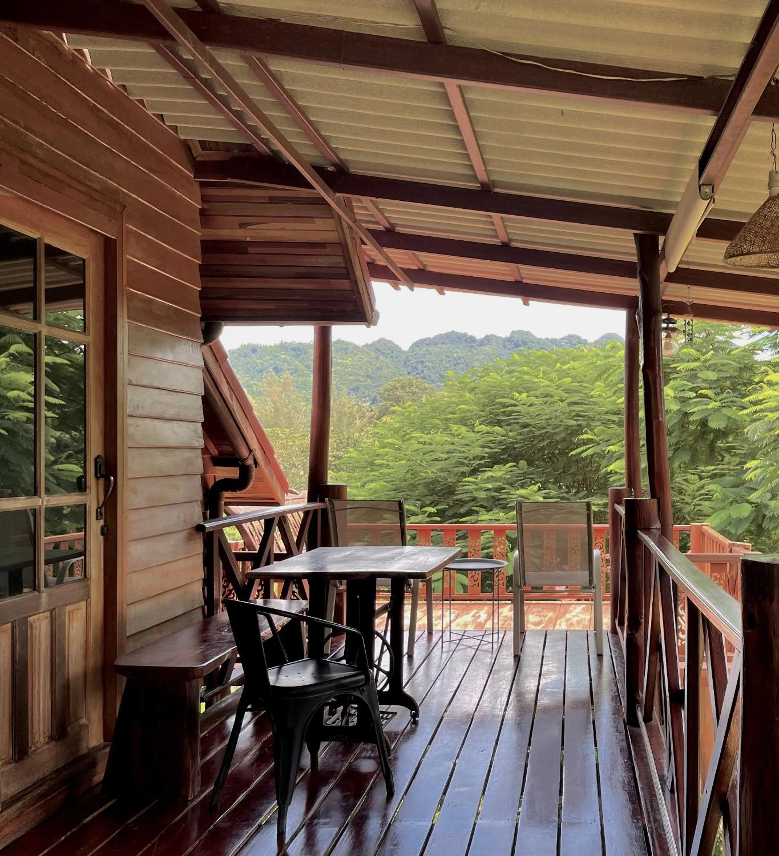 Balcony/Terrace in BaanRai KhunYa บ้านไร่คุณย่า