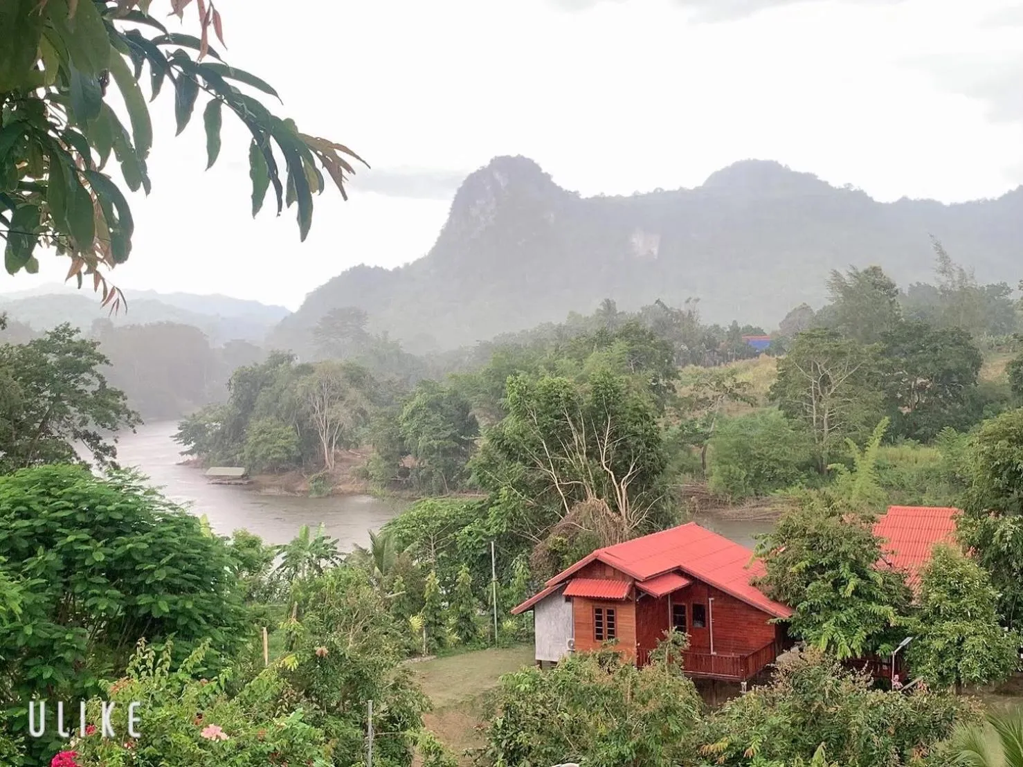 BaanRai KhunYa บ้านไร่คุณย่า