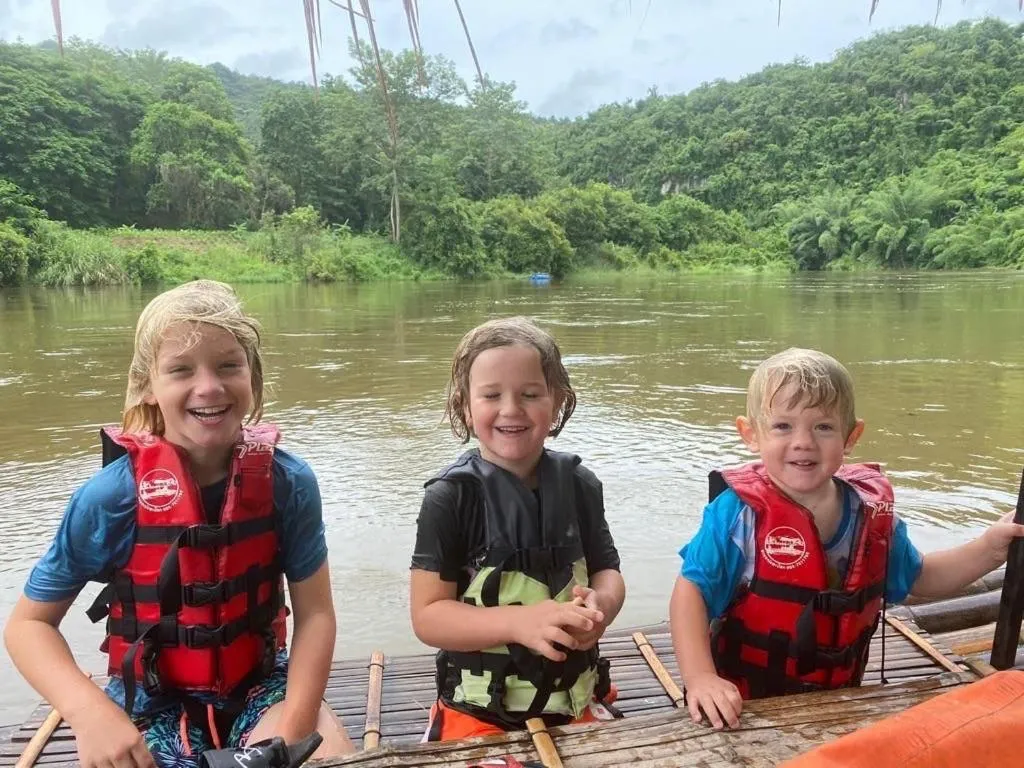 BaanRai KhunYa บ้านไร่คุณย่า