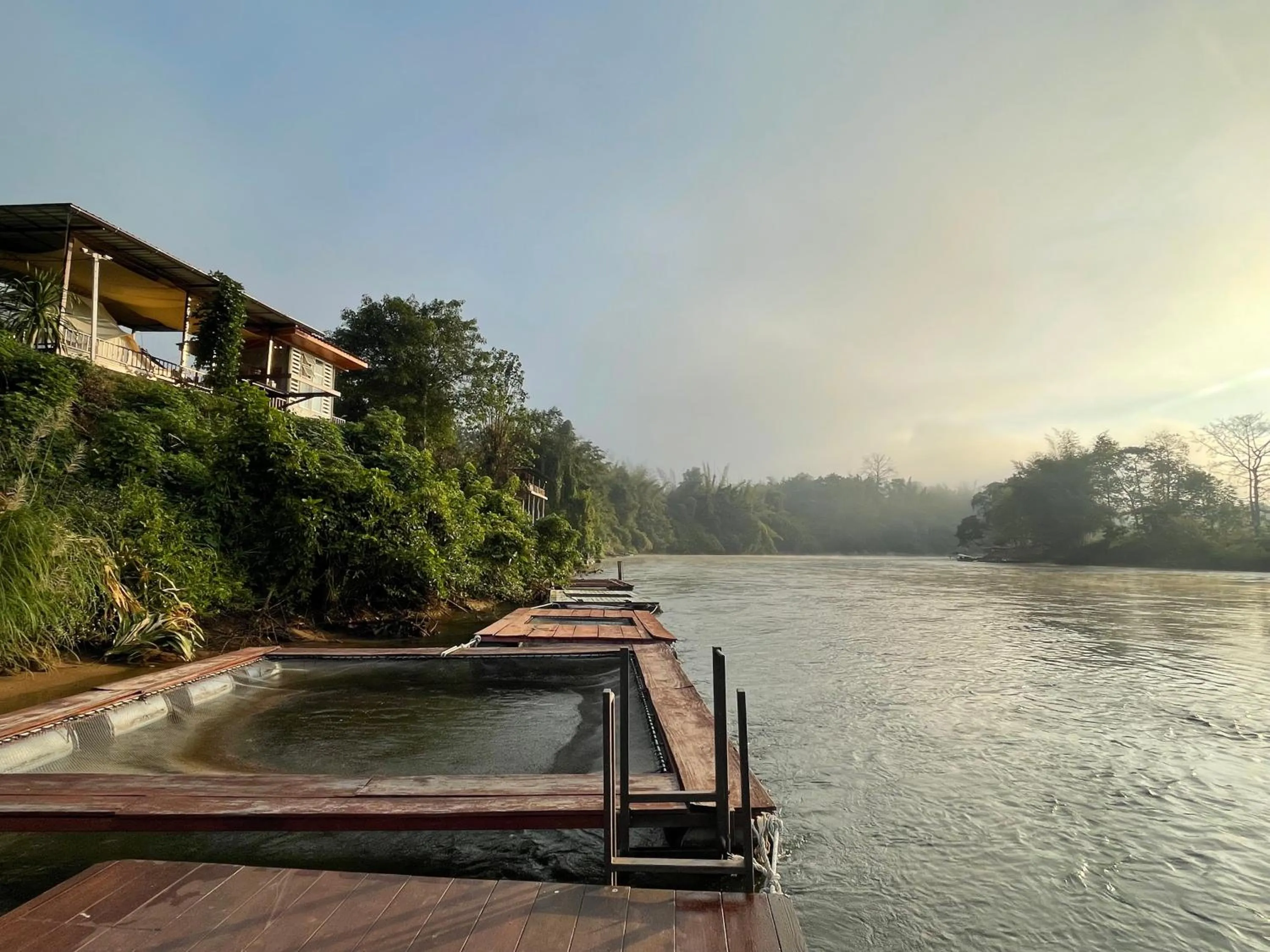 BaanRai KhunYa บ้านไร่คุณย่า