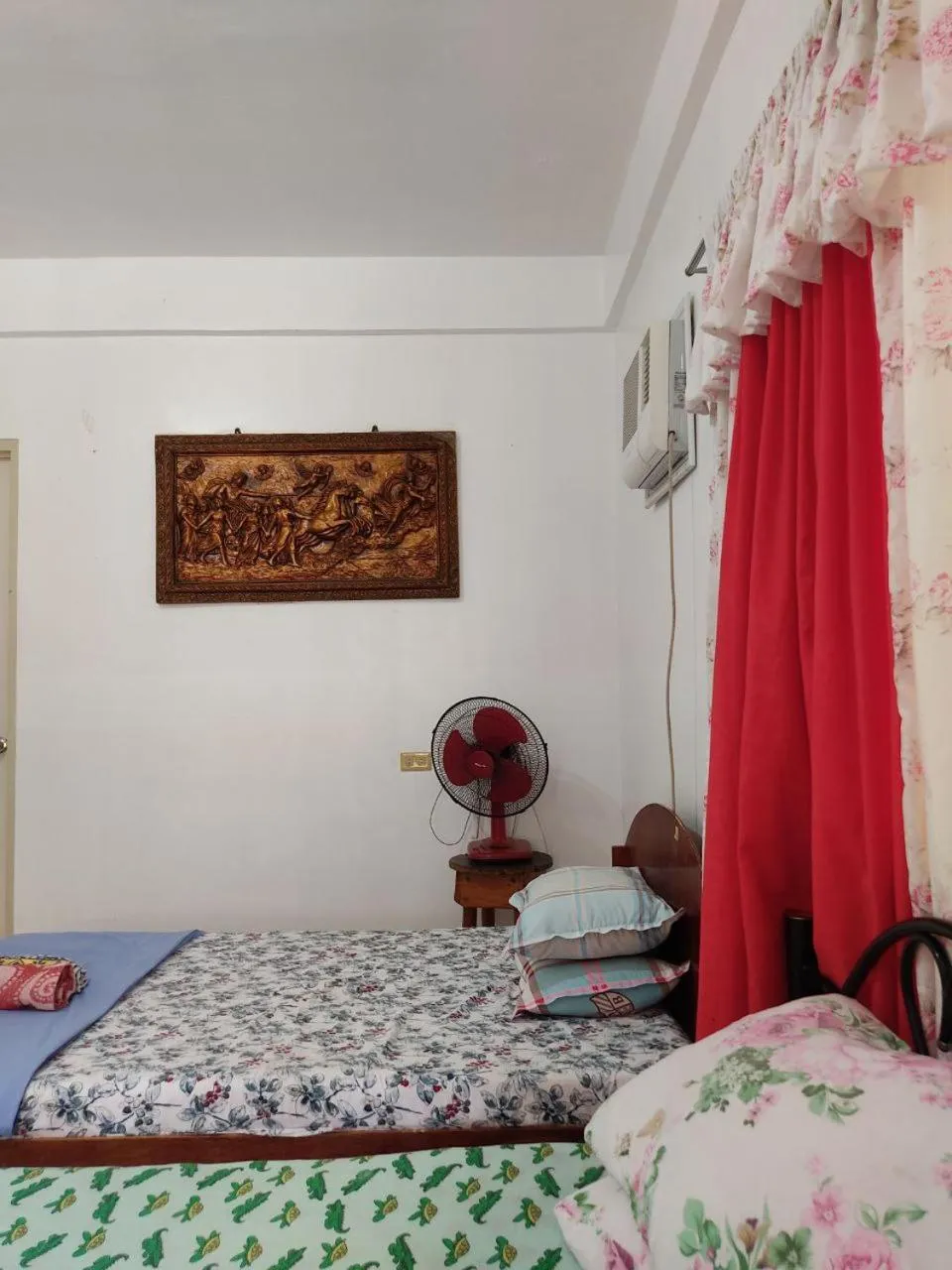 Bed in Riverside at Aninuan Accommodation and Food