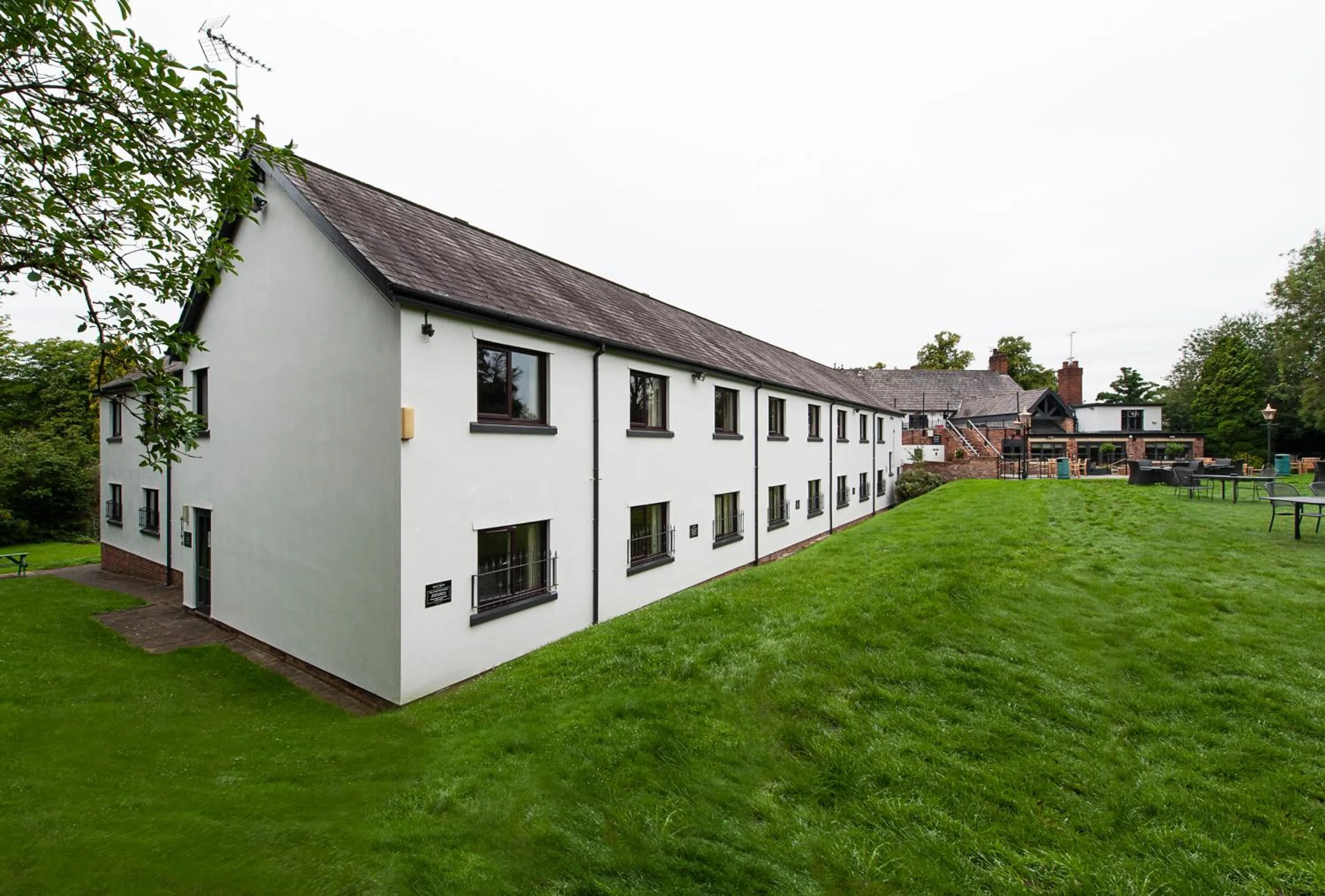 Property building in The Bulls Head Hotel