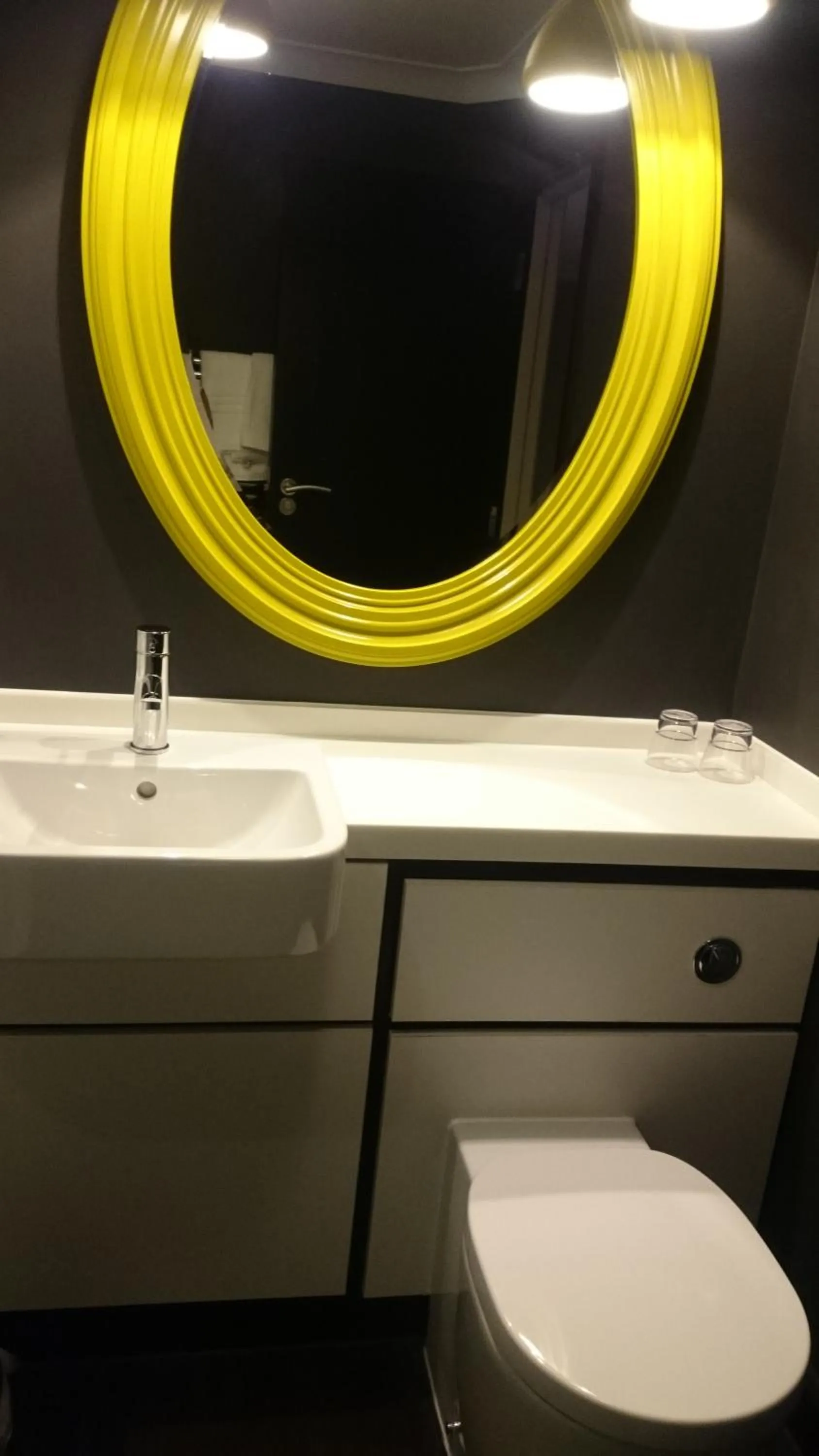 Bathroom in The Bulls Head Hotel