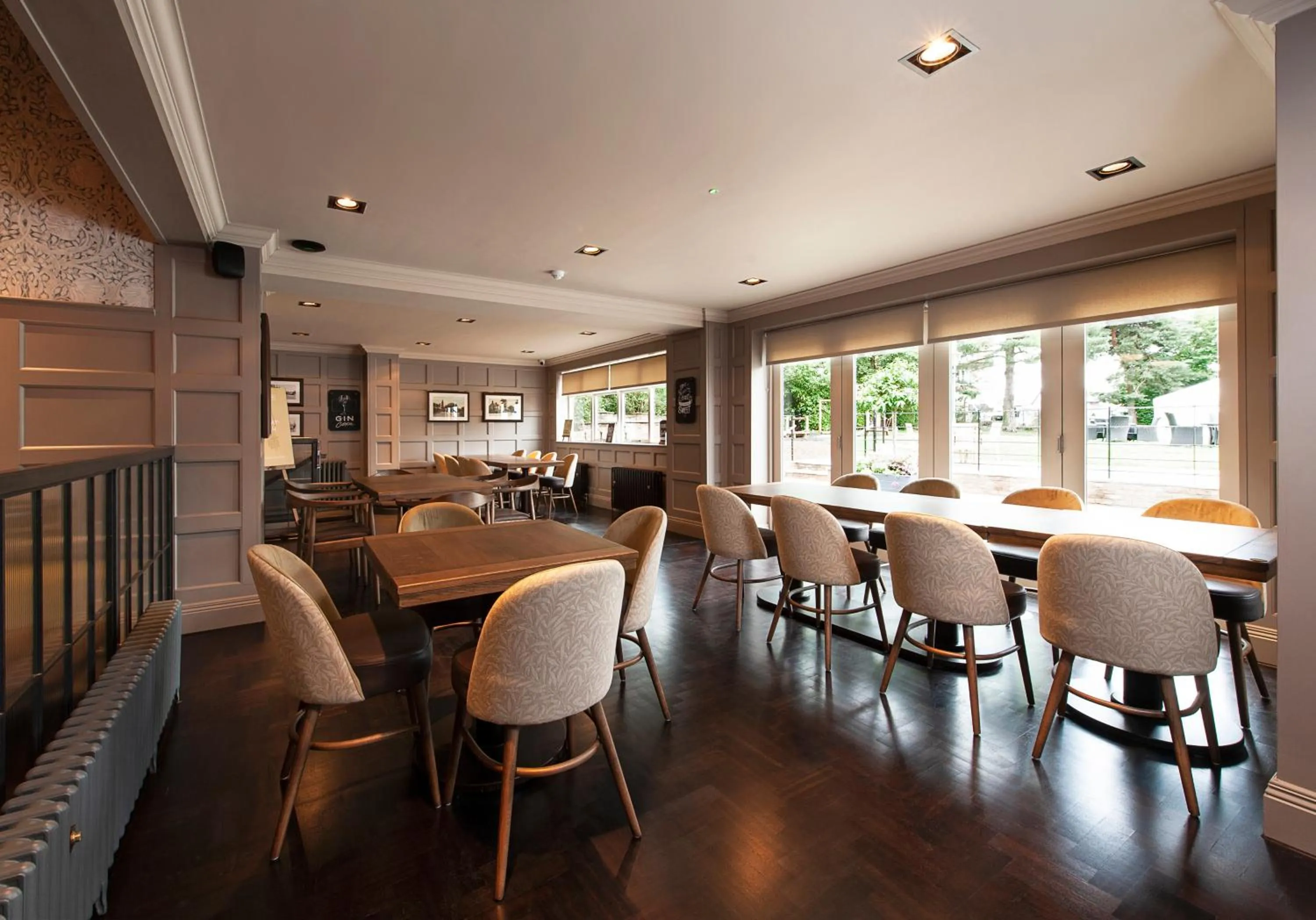 Restaurant/places to eat in The Bulls Head Hotel