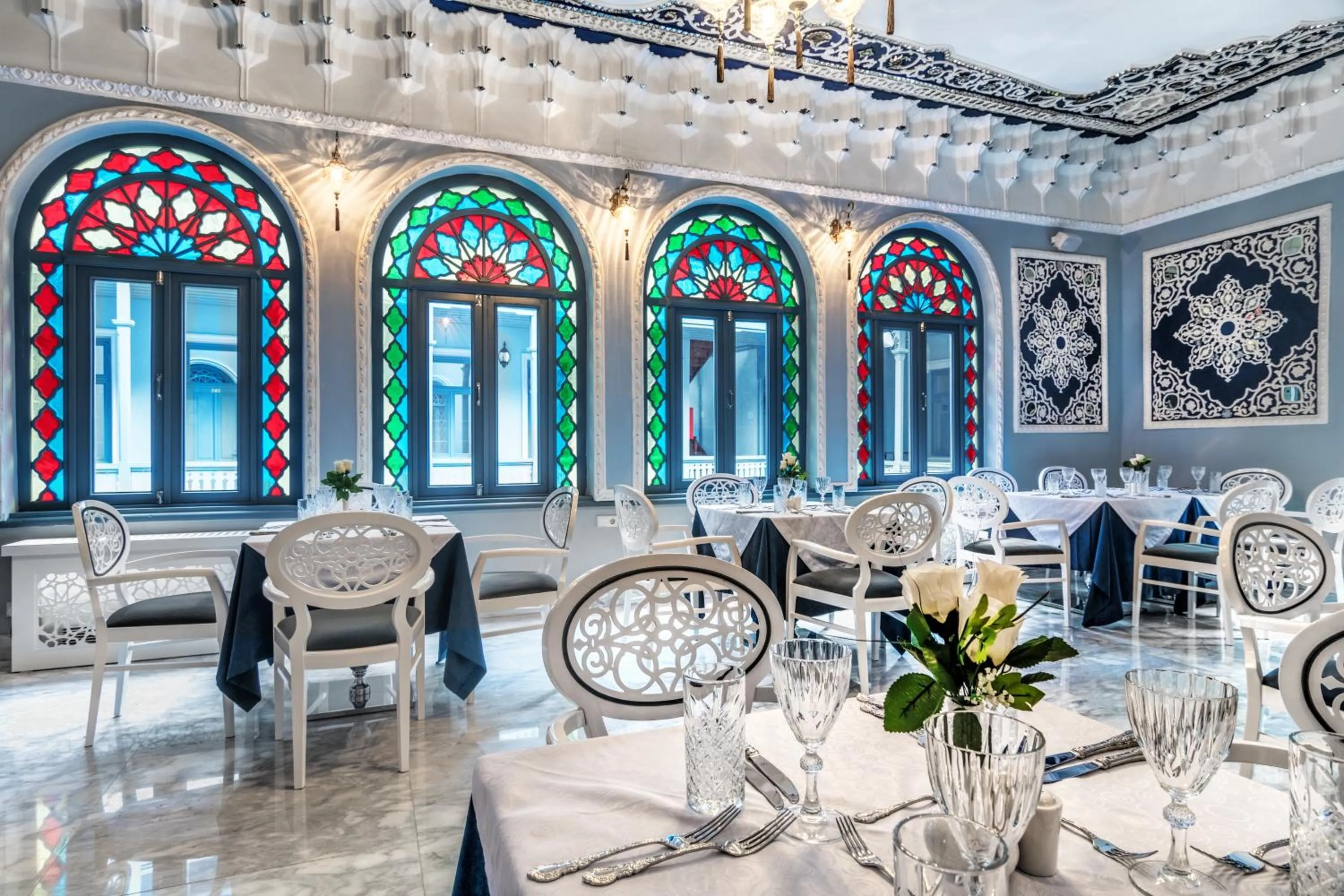 Restaurant/places to eat in Golden Tulip Borjomi