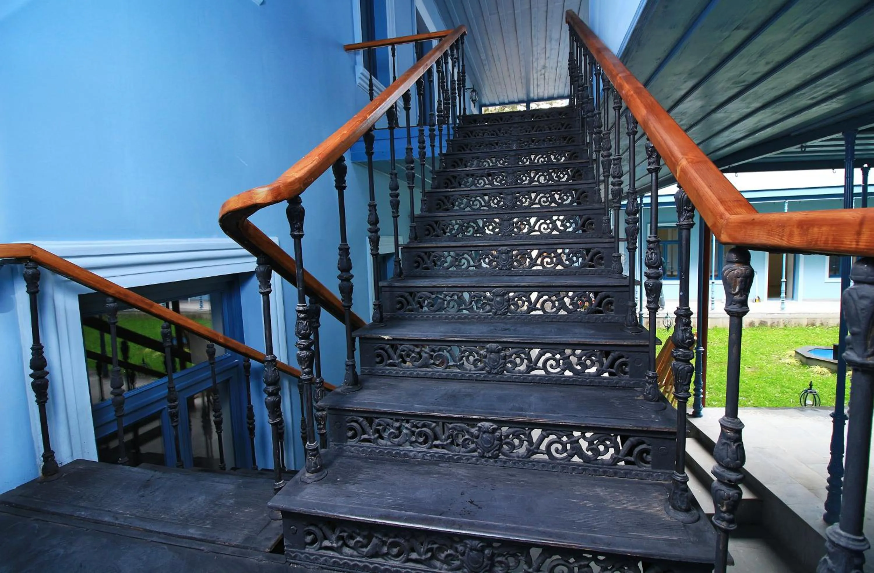 Balcony/Terrace in Golden Tulip Borjomi