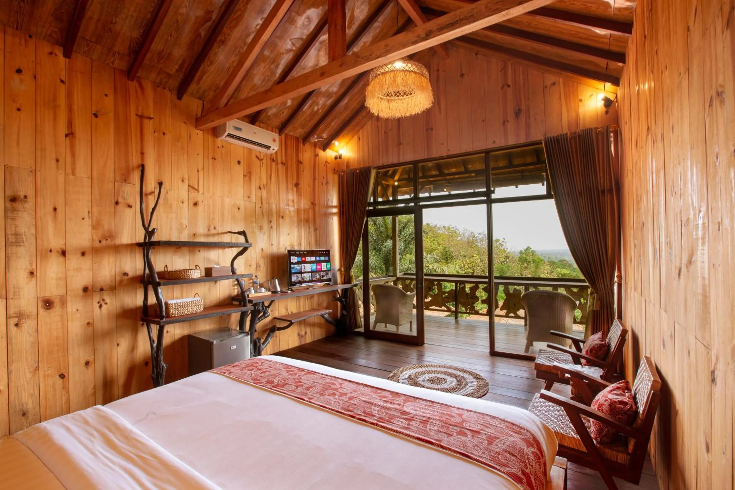 Bed in Rajaklana Resort and Spa