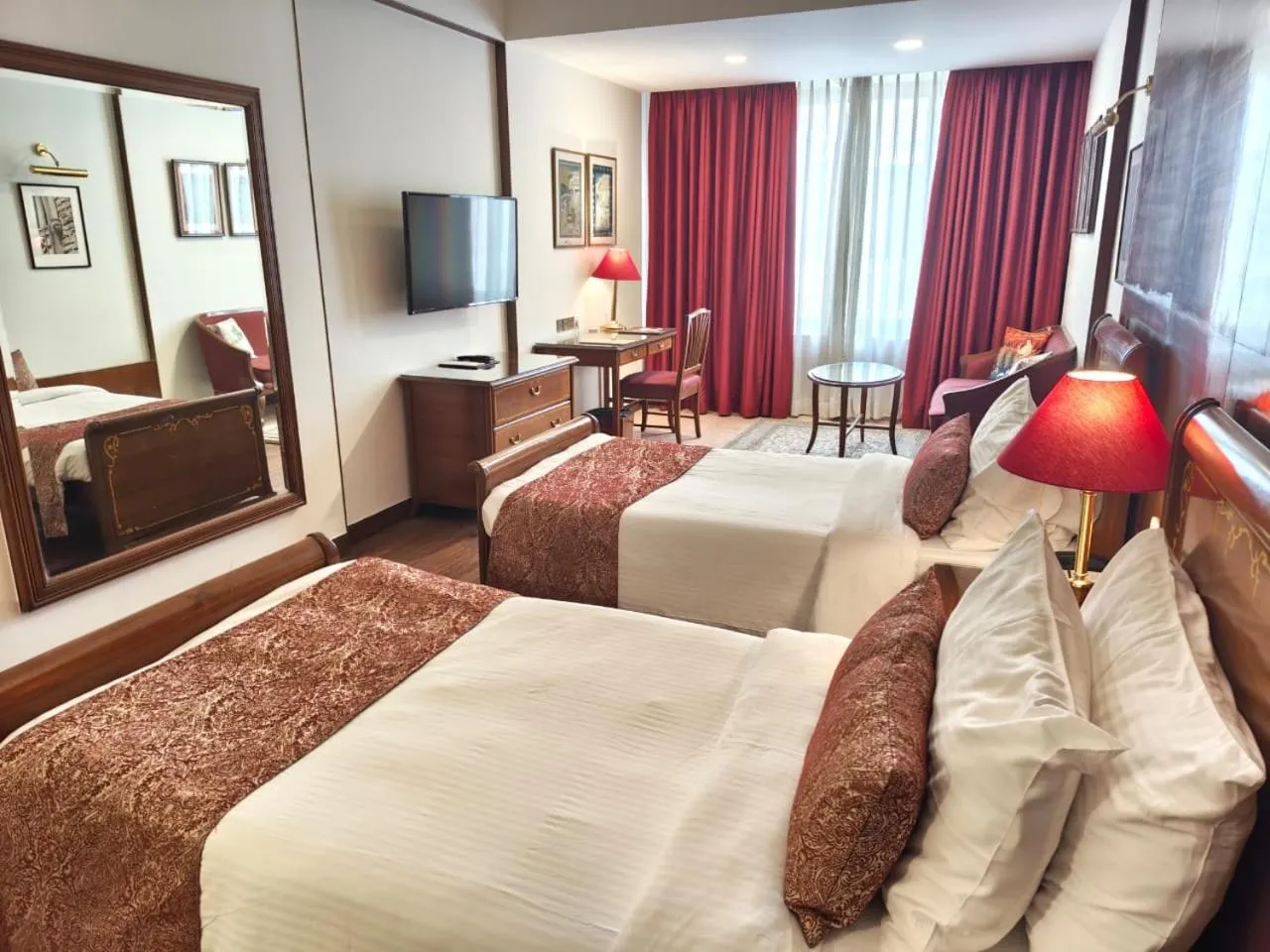 Bed in The Ambassador, Marine Drive, Mumbai