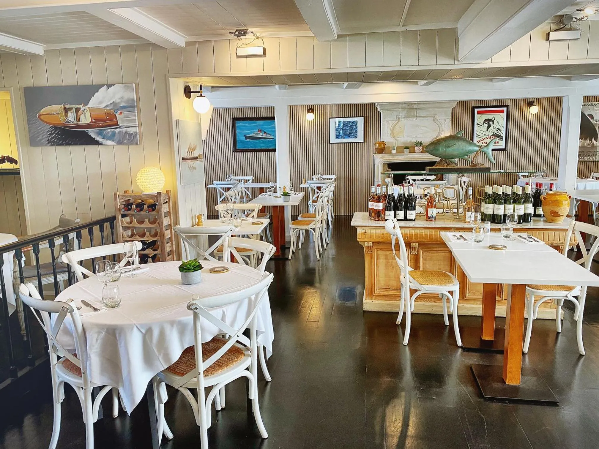 Restaurant/places to eat in Hotel L'Océan