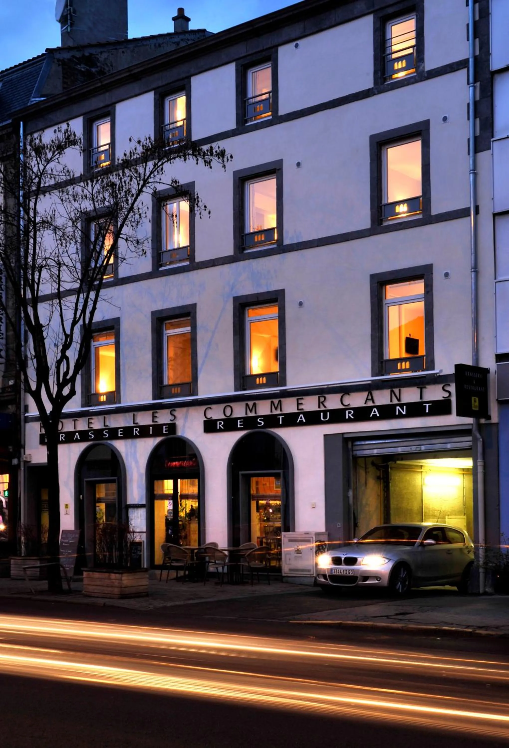 Facade/entrance in Hotel les Commercants