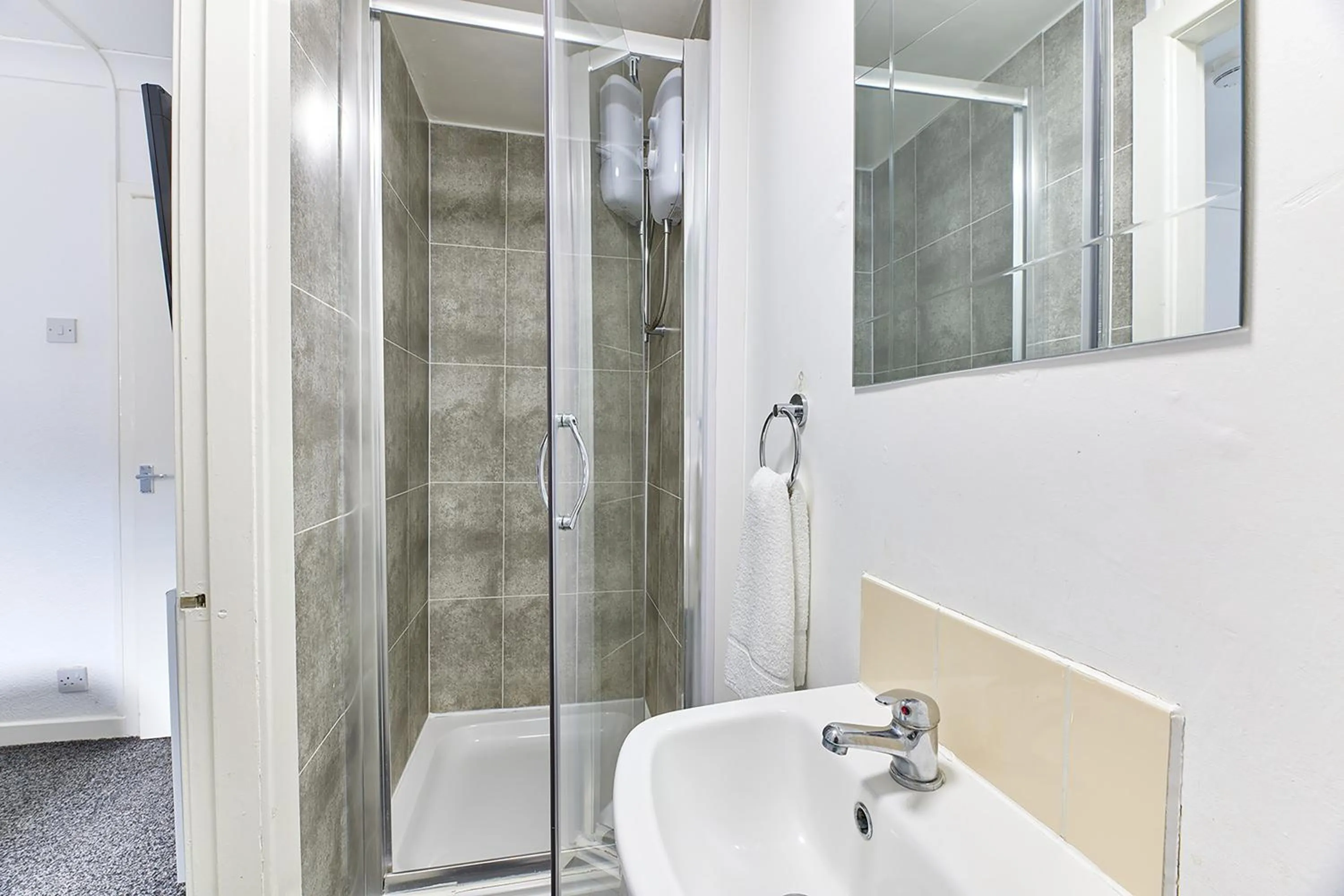 Shower in Pleasure Holiday Apartments