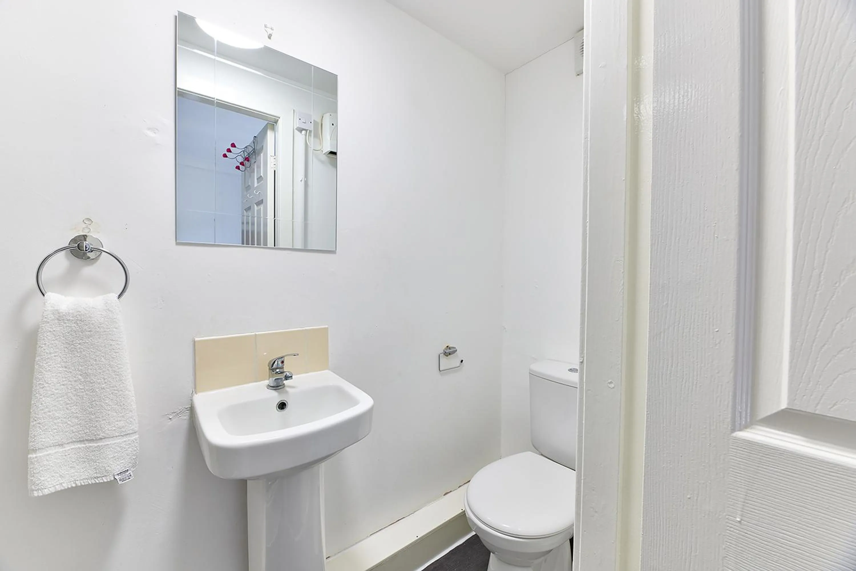 Toilet in Pleasure Holiday Apartments