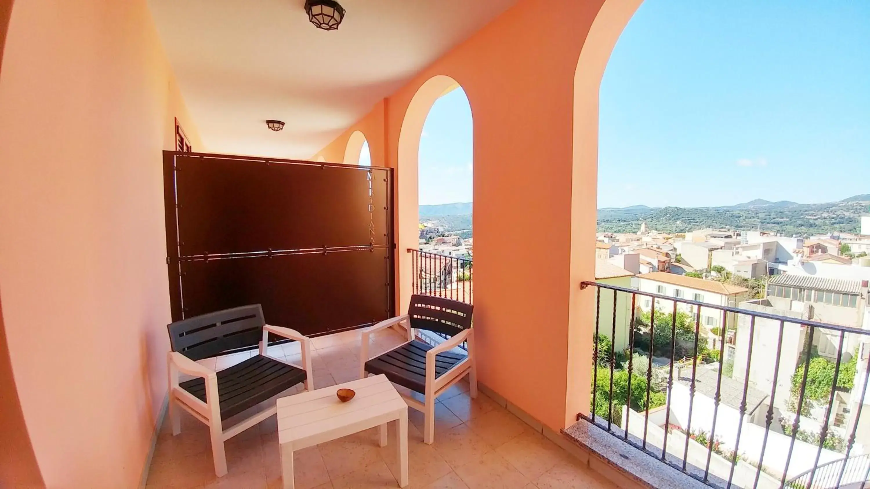 Deluxe Double or Twin Room with Balcony in Hotel Meridiana Deluxe Double or Twin Room with Balcony in Hotel Meridiana