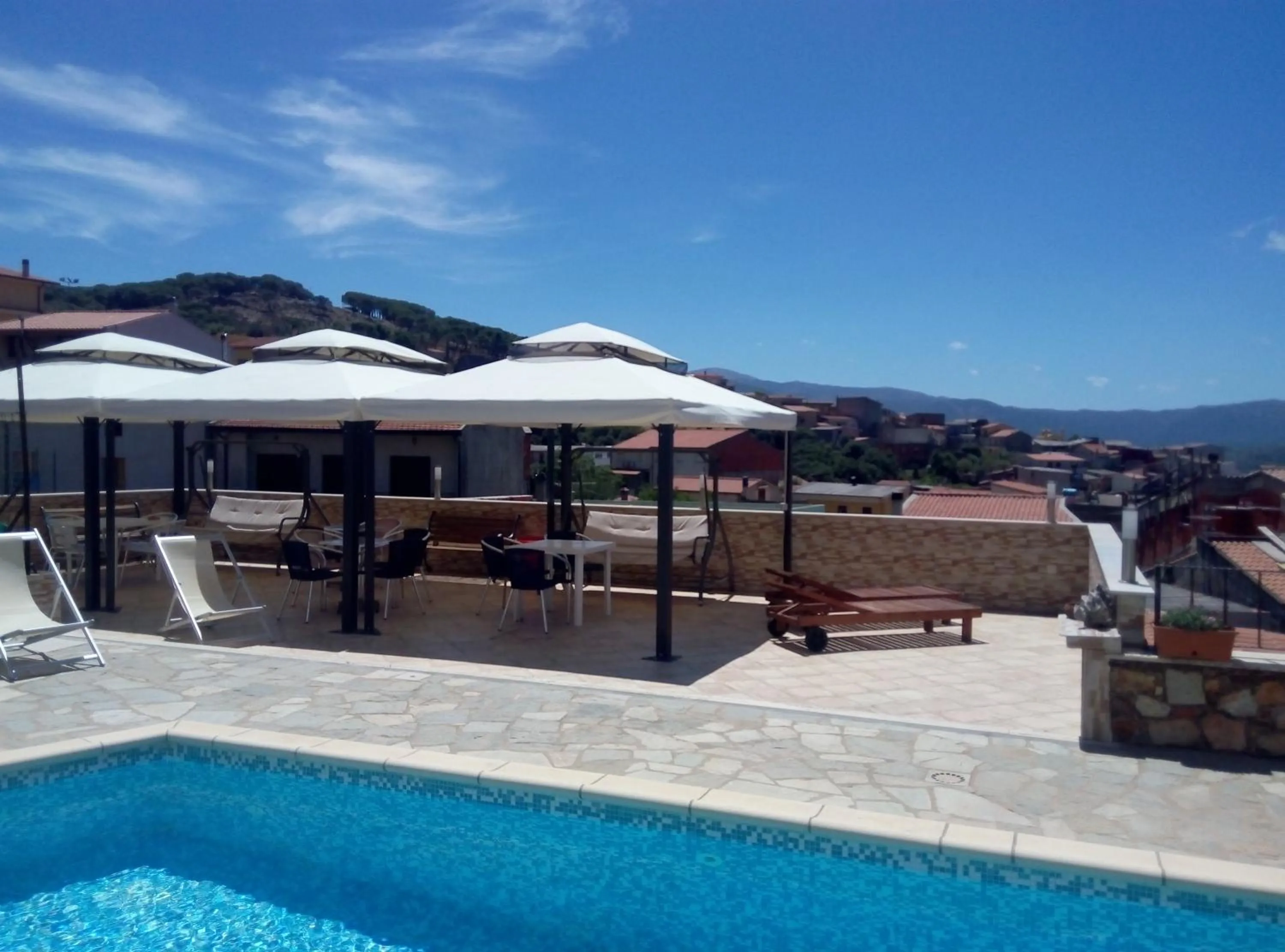 Swimming pool in Hotel Meridiana