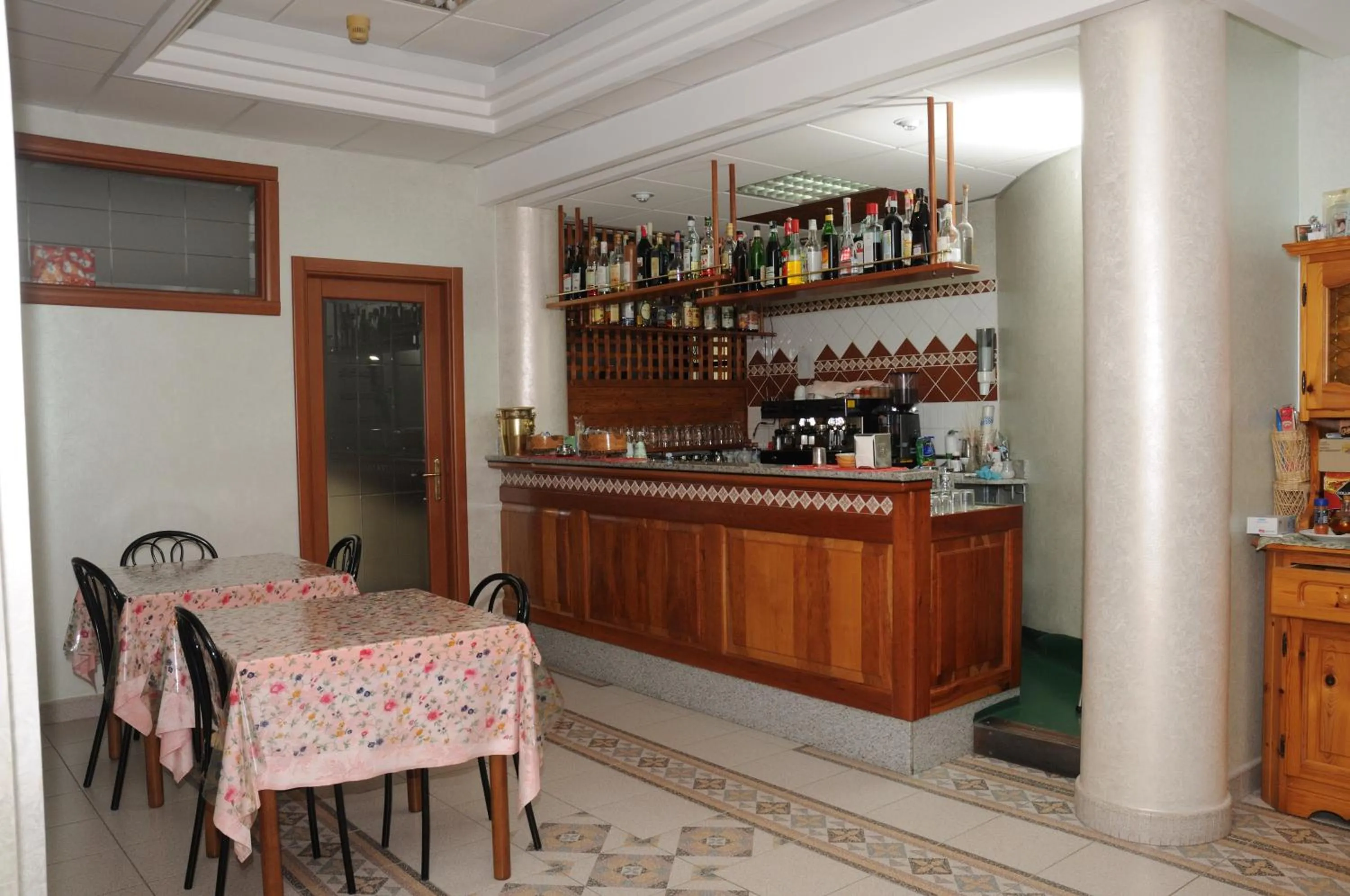 Lounge or bar in Hotel Meridiana